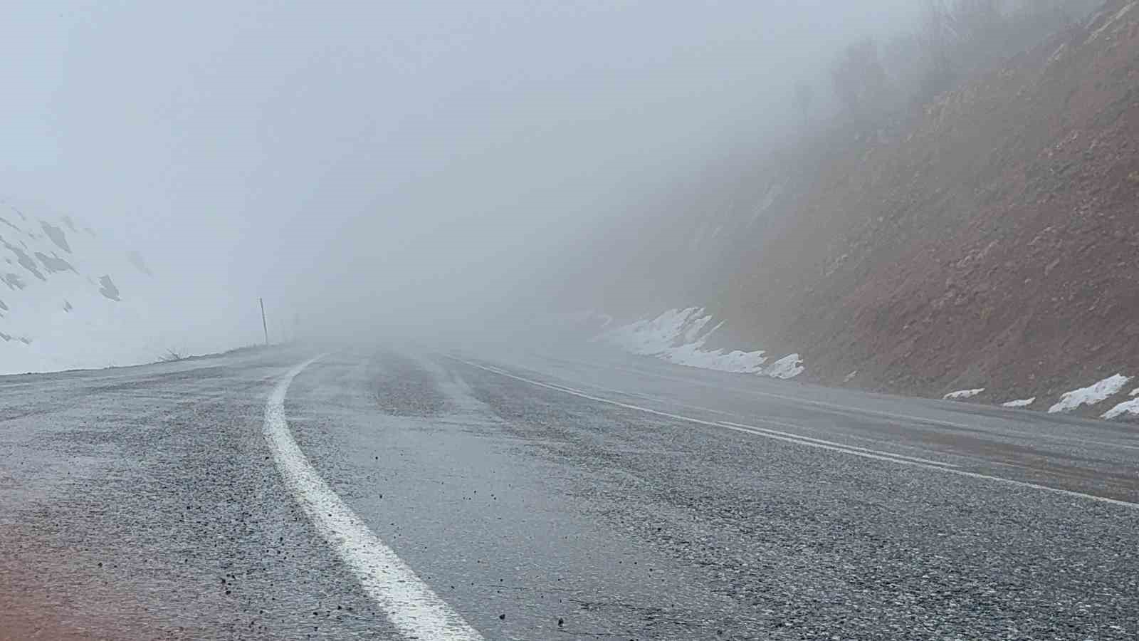 Hizan’da yoğun sis
