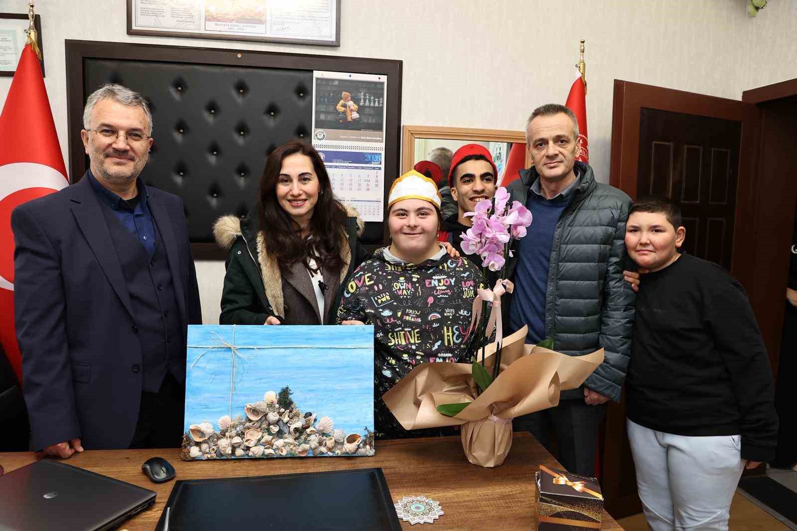 Hızlı çözüm, yerinde hizmet: Şok hizmet Poyraz’da
Hızlı çözüm, yerinde hizmet: Şok hizmet Poyraz’da