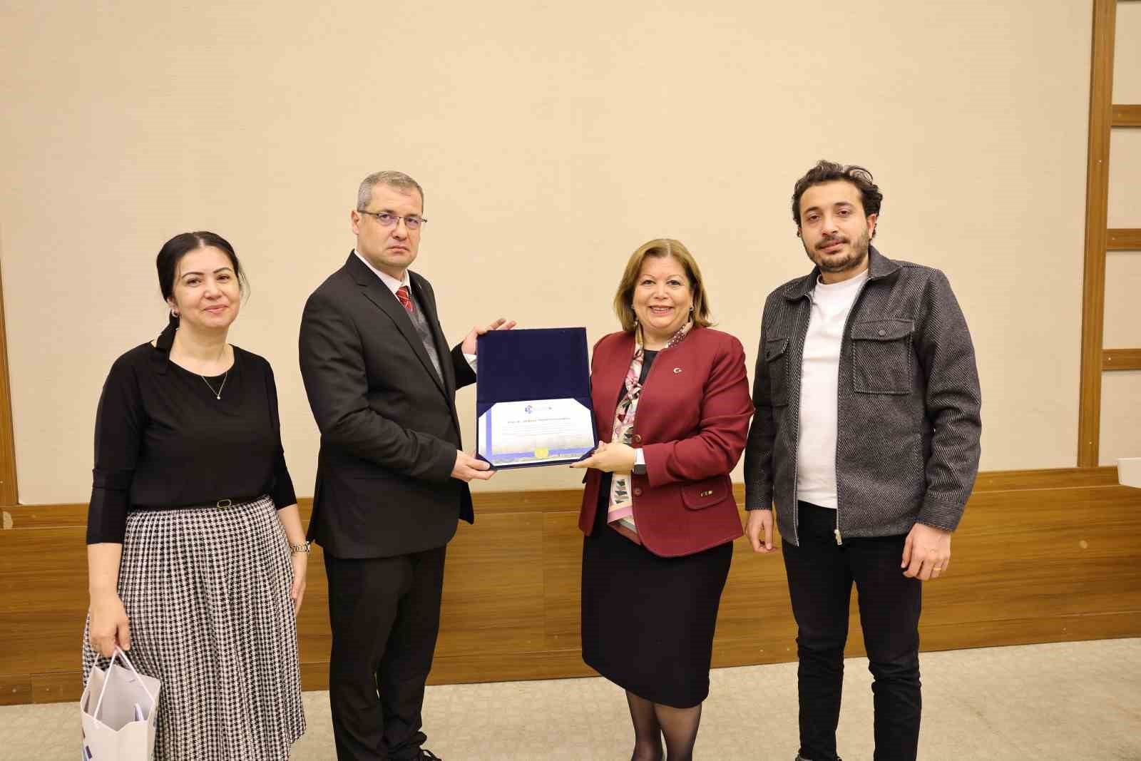 HKÜ’de Çanakkale Deniz Zaferi ve İstiklal Marşı ruhu anlatıldı
