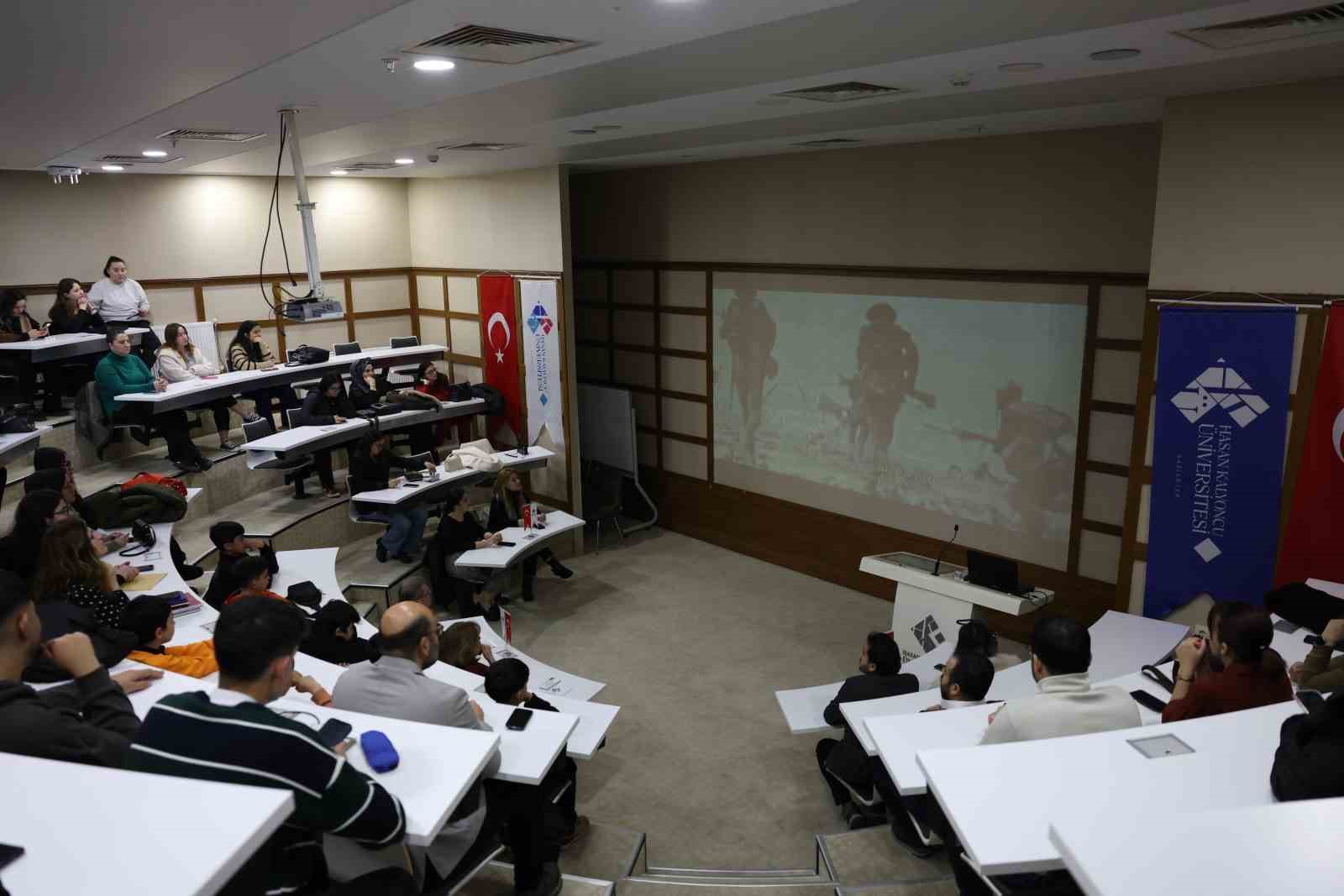 HKÜ’de Çanakkale Deniz Zaferi ve İstiklal Marşı ruhu anlatıldı
