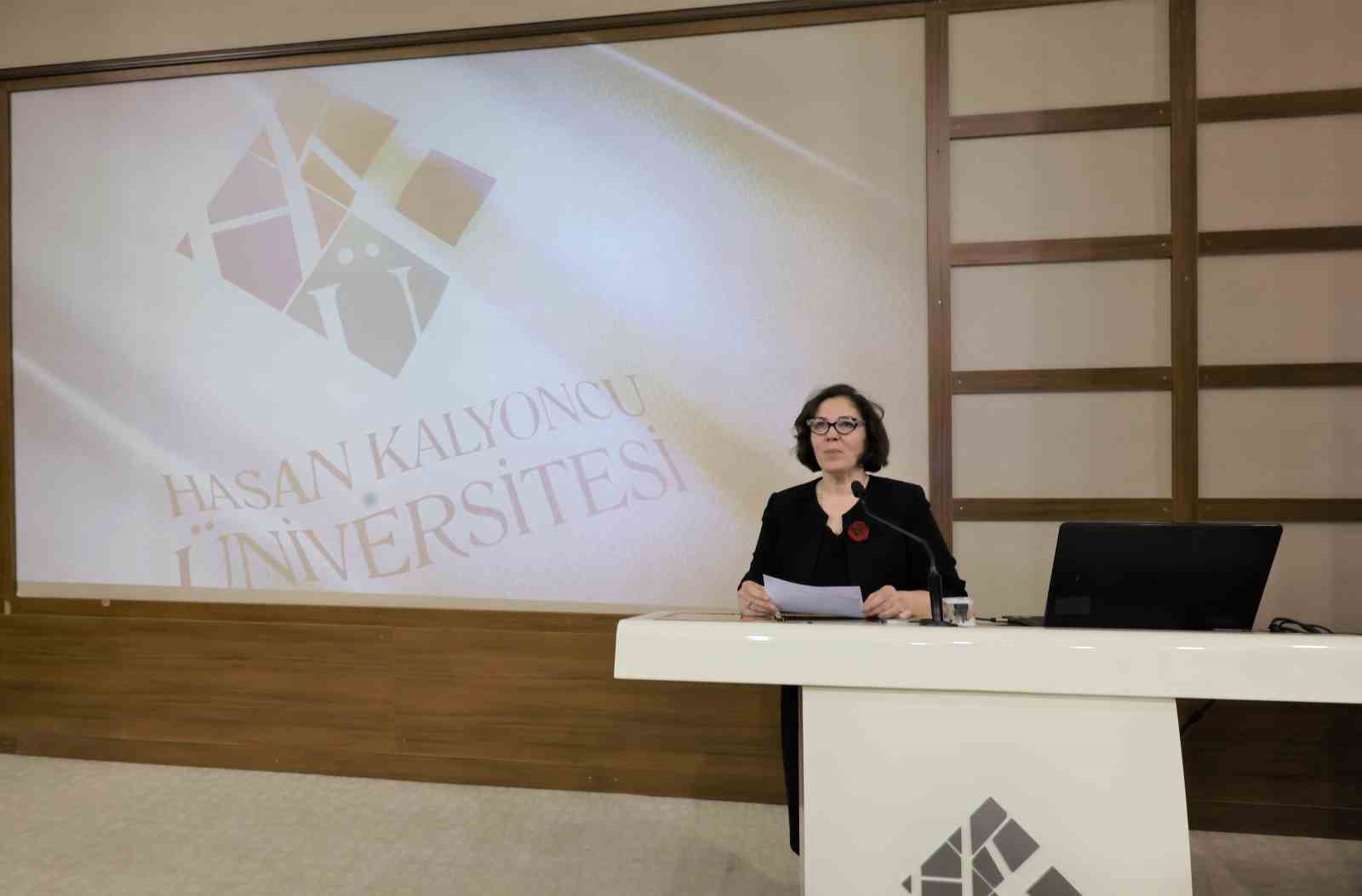 HKÜ’de "Mezopotamya’dan Günümüze: Gılgamış Destanı" konferansı düzenlendi
HKÜ’de "Mezopotamya’dan Günümüze: Gılgamış Destanı" konferansı düzenlendi