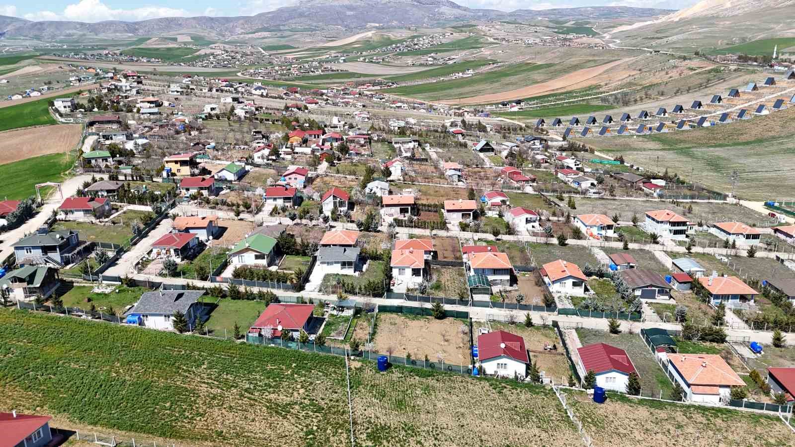 Hobi bahçesi sahipleri bahçelerindeki yapıların yıkılmamasını istiyor
