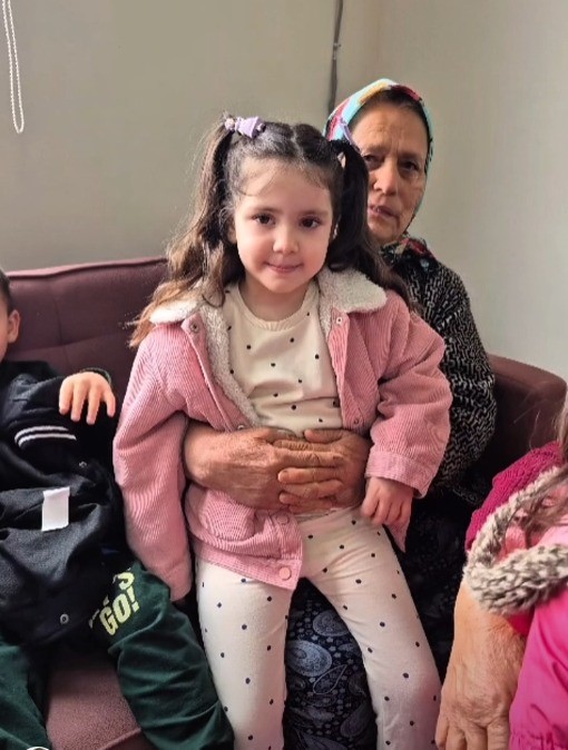 Honazlı gençlerden Yaşlılar Haftasında anlamlı ziyaret
Honazlı gençlerden Yaşlılar Haftasında anlamlı ziyaret