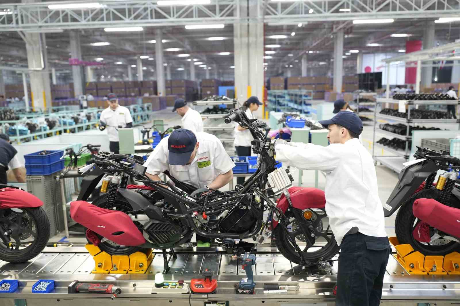 Honda Türkiye’den dev yatırım: Aliağa’da motosiklet fabrikası üretime başladı
