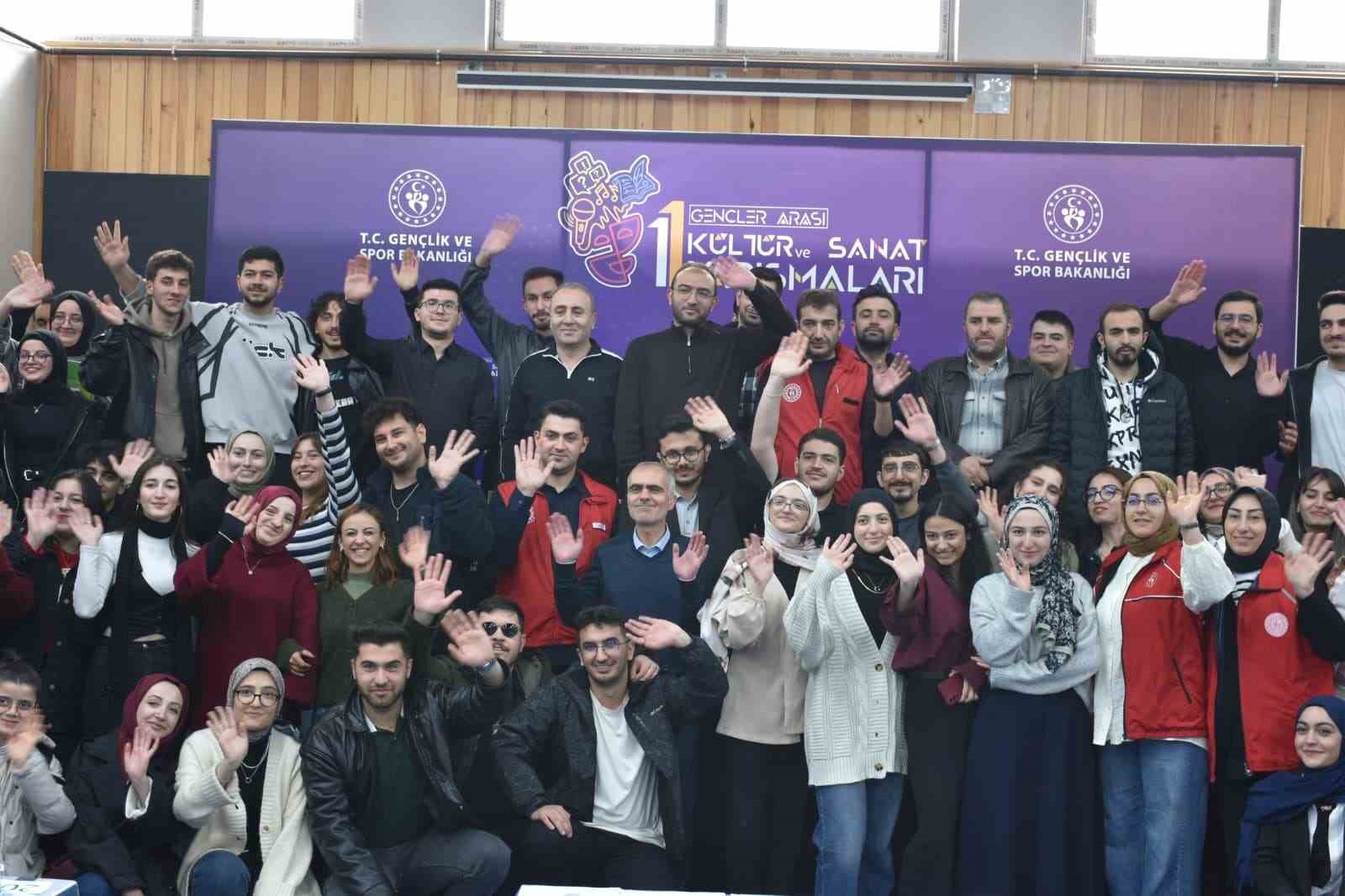 Hukuk Fakültesi öğrencilerinin büyük başarısı
