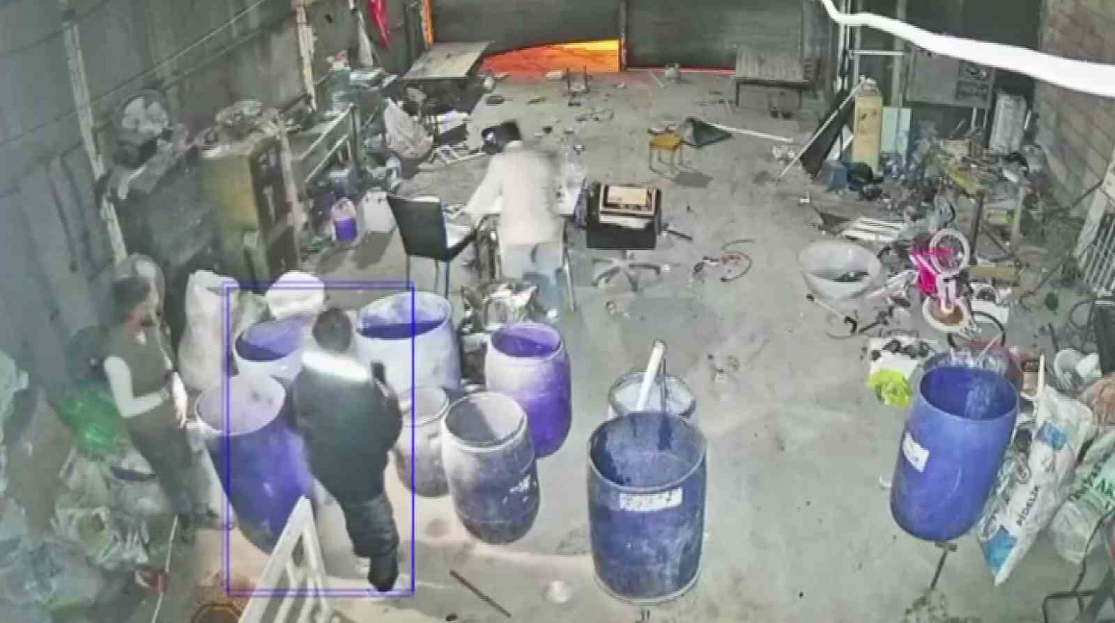 Hurdacıyı soyan 4 şahıs tutuklandı
