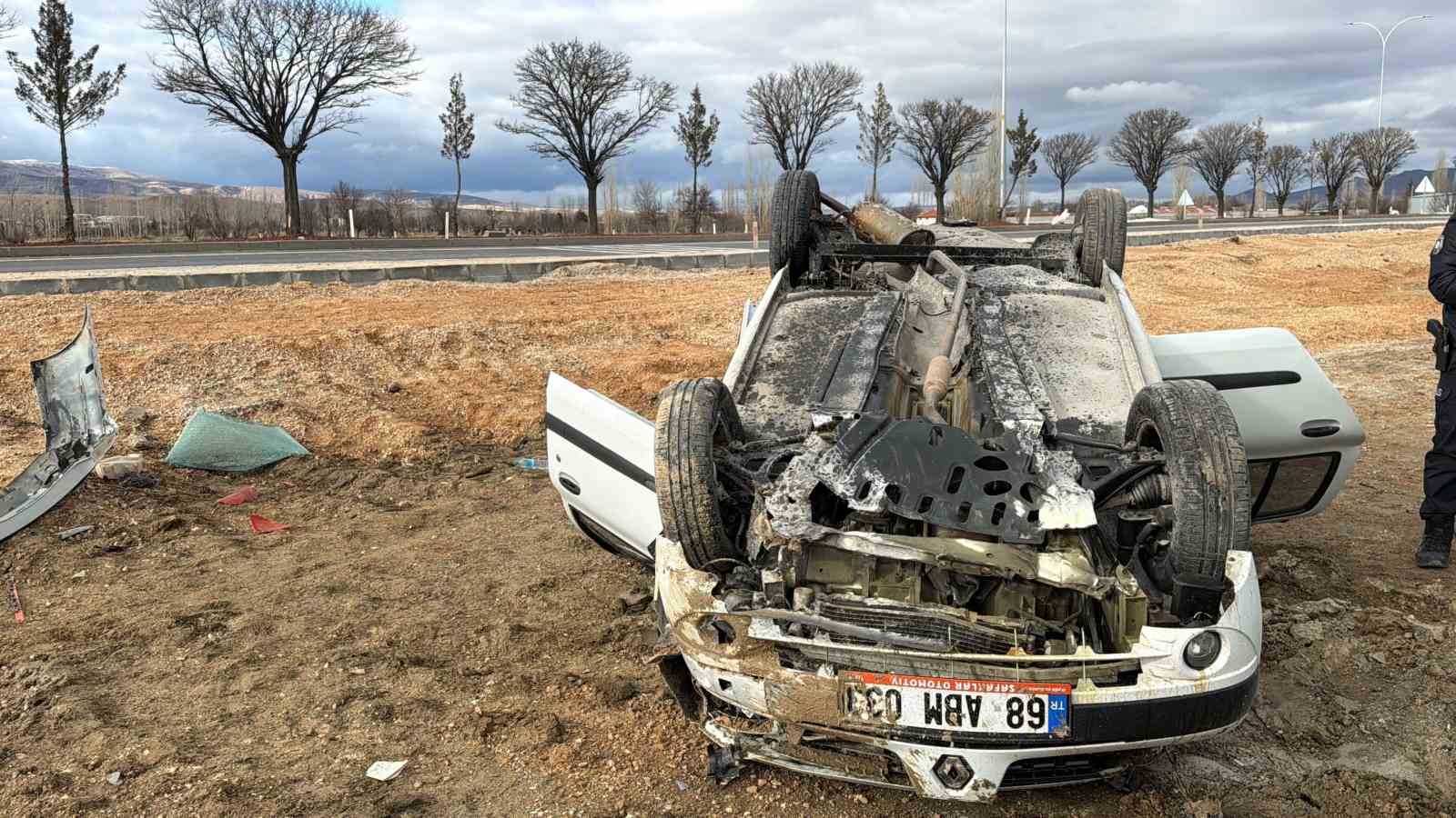 Hurdaya dönen araçta kazayı şans eseri yaralı atlattı
