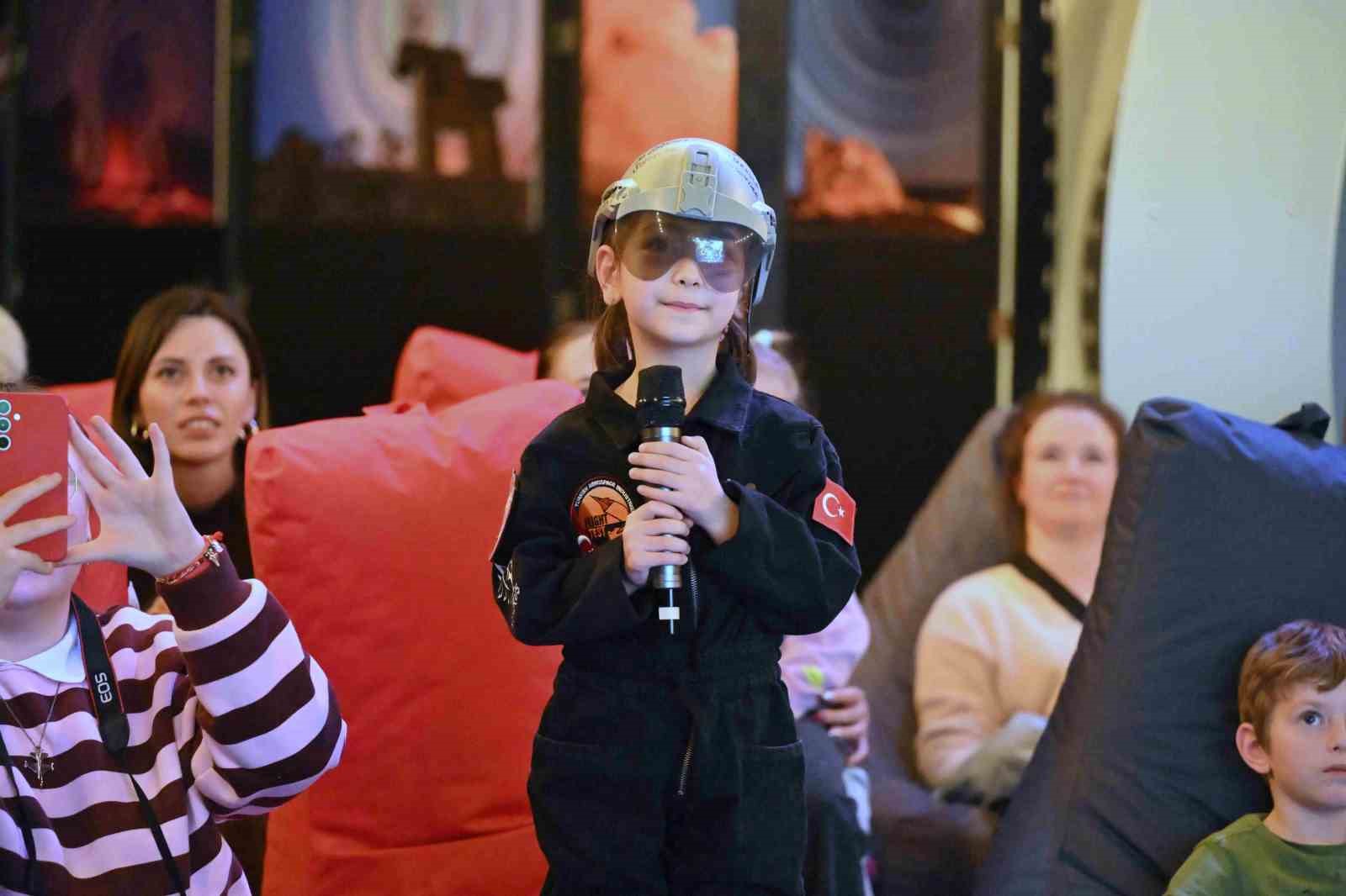 HÜRKUŞ’un baş test pilotu Murat Özpala GUHEM’de deneyimlerini paylaştı
