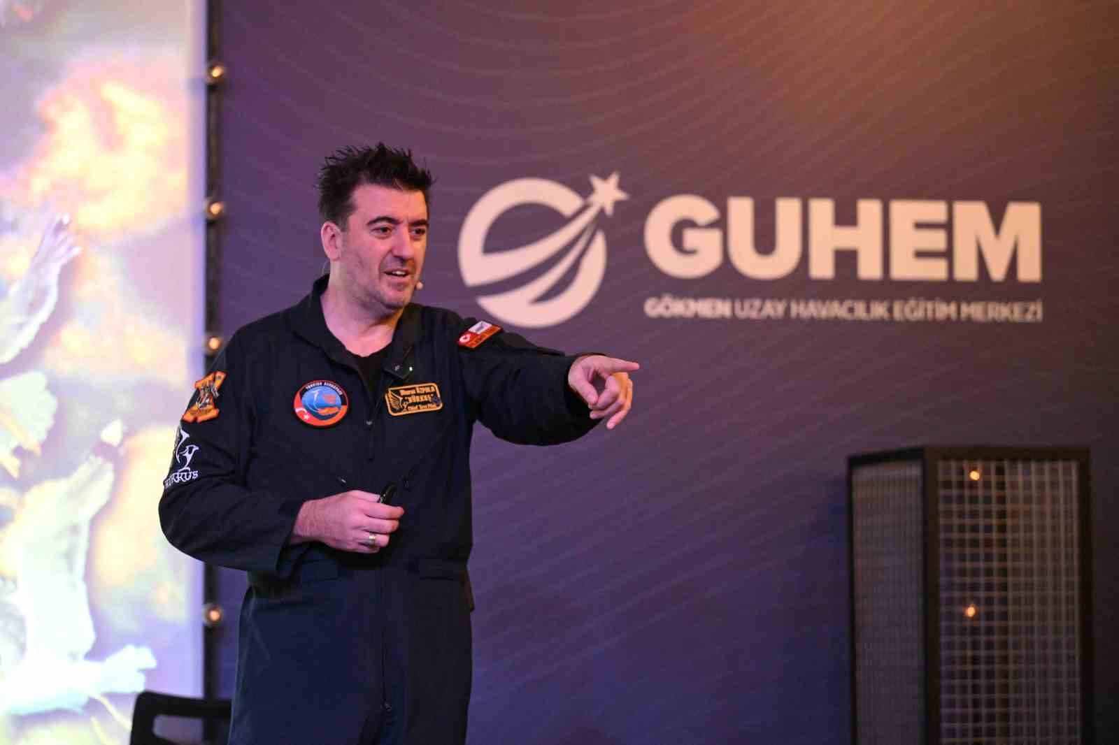 HÜRKUŞ’un baş test pilotu Murat Özpala GUHEM’de deneyimlerini paylaştı
