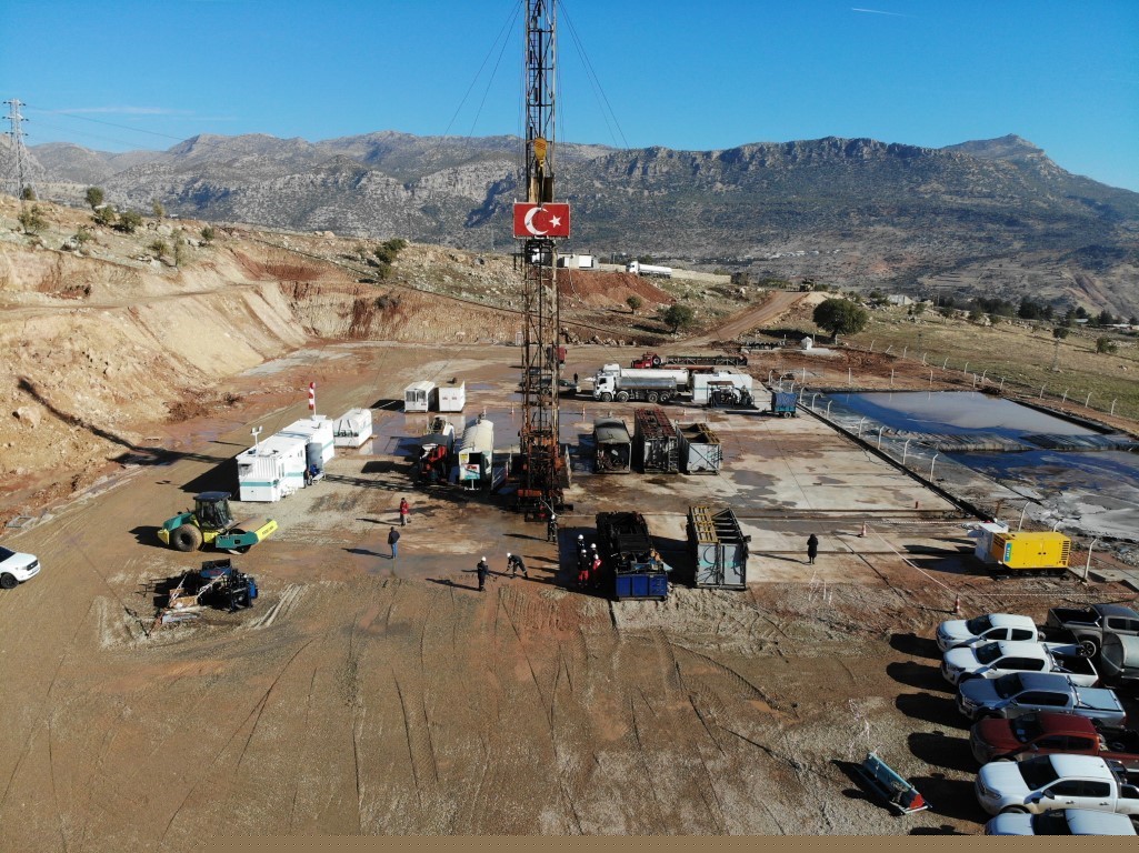 Hürmüz kapandı, Gabar stratejik güç oldu
