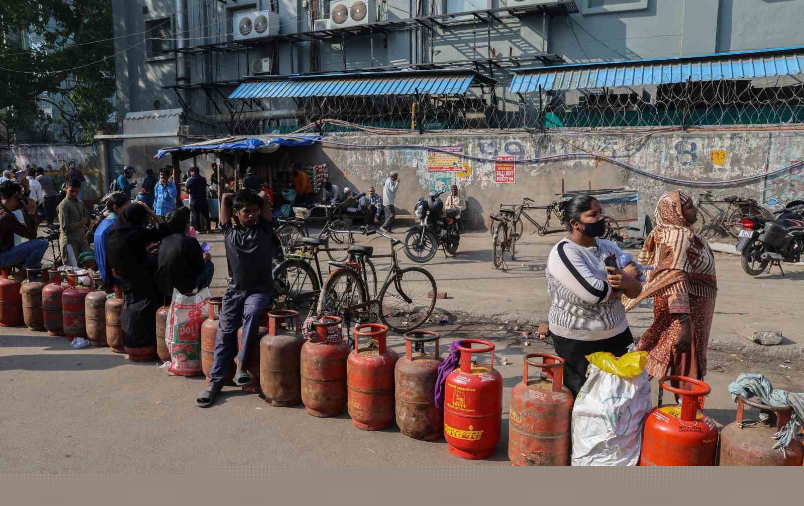 Hürmüz’de Hint gemilerine uygulanan yasak nedeniyle Hindistan’da gaz krizi

