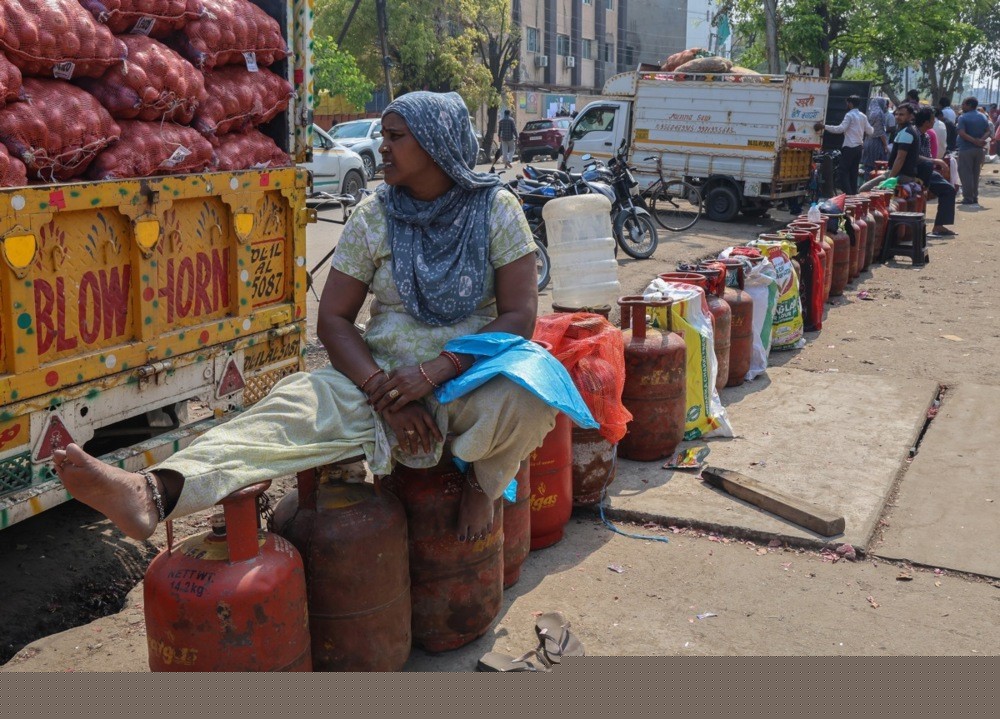 Hürmüz’de Hint gemilerine uygulanan yasak nedeniyle Hindistan’da gaz krizi
