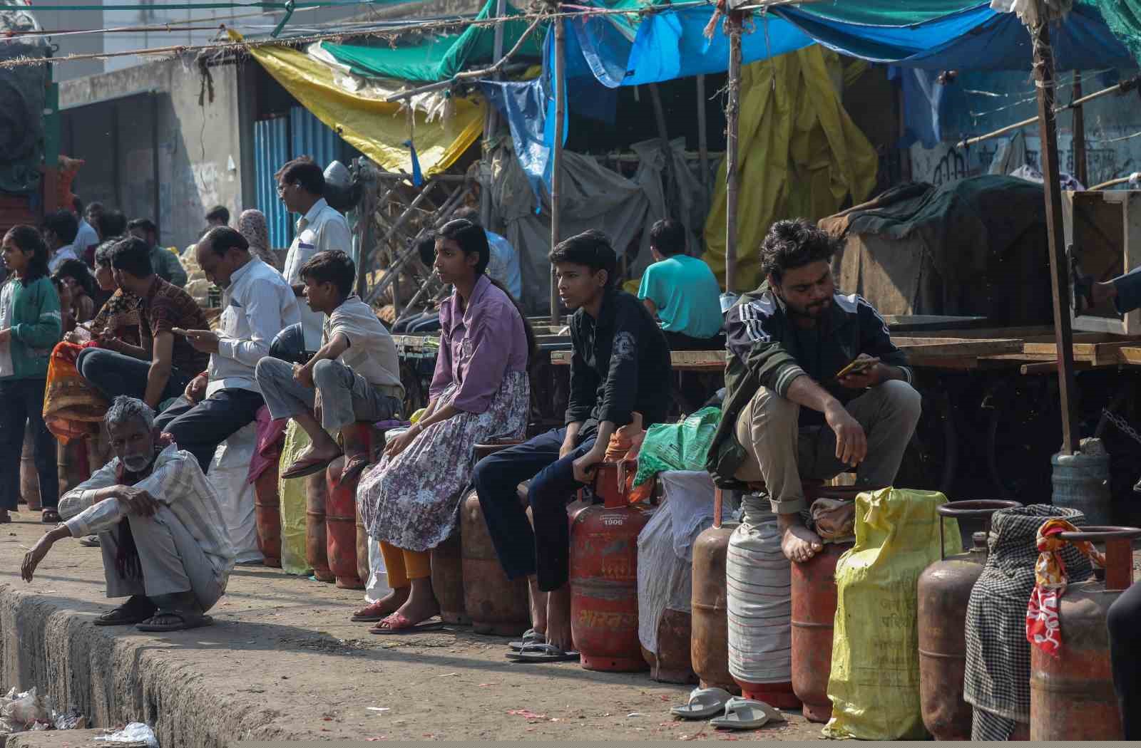 Hürmüz’de Hint gemilerine uygulanan yasak nedeniyle Hindistan’da gaz krizi
