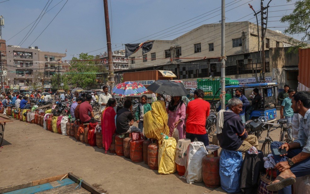 Hürmüz’de Hint gemilerine uygulanan yasak nedeniyle Hindistan’da gaz krizi
