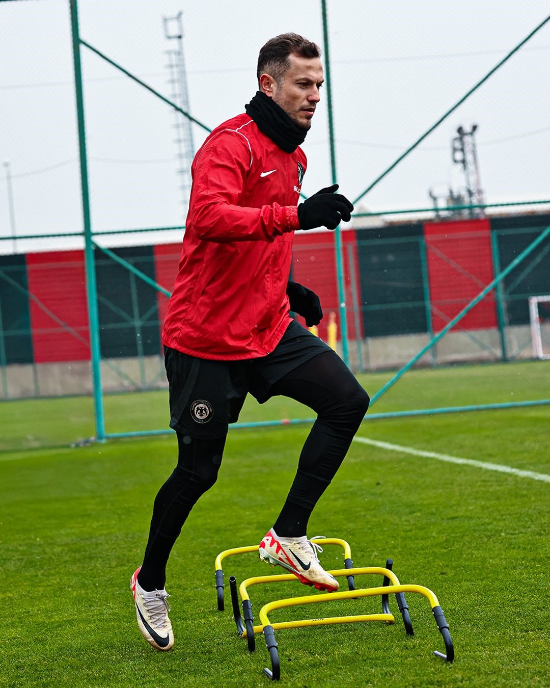 Hüseyin Eroğlu: "Deplasman, iç saha fark etmeden her maçı kazanmak için oynamak en önemli kriterimiz"
