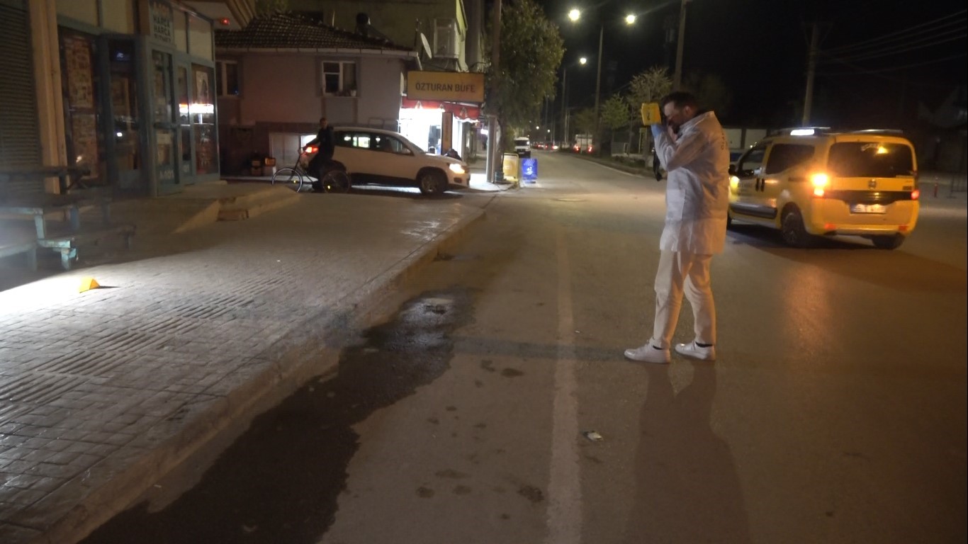 Husumet kavgası dehşete dönüştü: Bafra’da şişler konuştu, 3 yaralı
