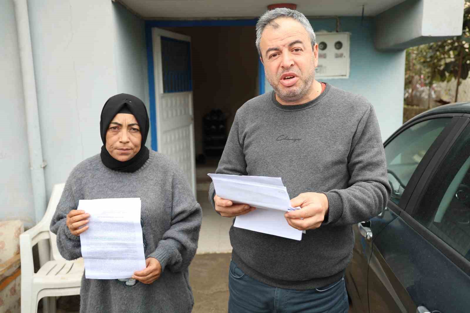 "IBAN" mağduru Özlem’in babası: "Kimse, kimseye IBAN’ını vermesin"
