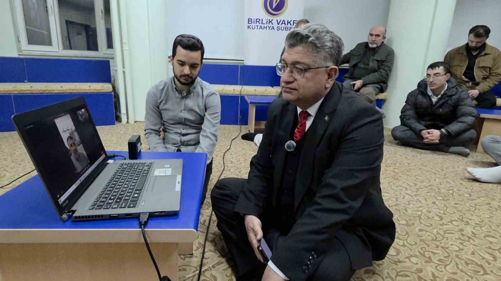 İçişleri Bakan Yardımcısı Ali Çelik, Kütahya’daki sahur programına canlı bağlantıyla katıldı
İçişleri Bakan Yardımcısı Ali Çelik, Kütahya’daki sahur programına canlı bağlantıyla katıldı