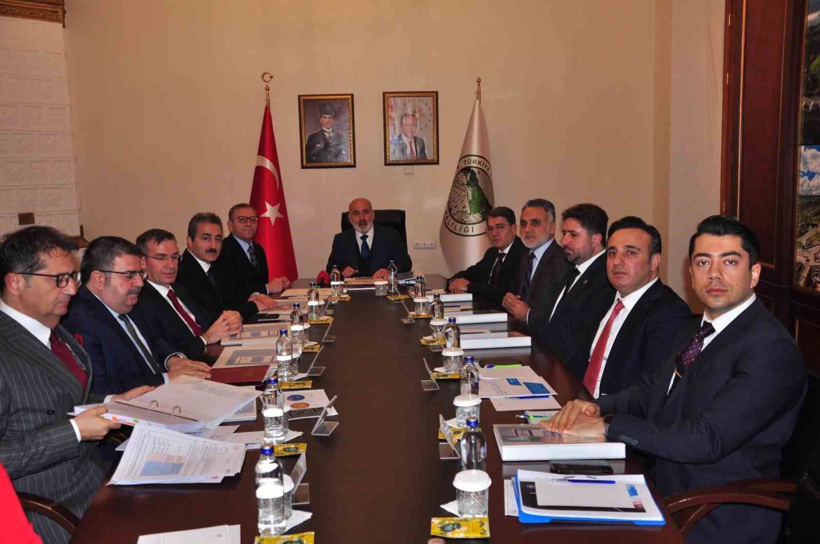 İçişleri Bakan Yardımcısı Sağlam: "Suç işleyen ne Türkiye’de ne de Avrupa’da elini kolunu sallayarak gezemeyecek"
