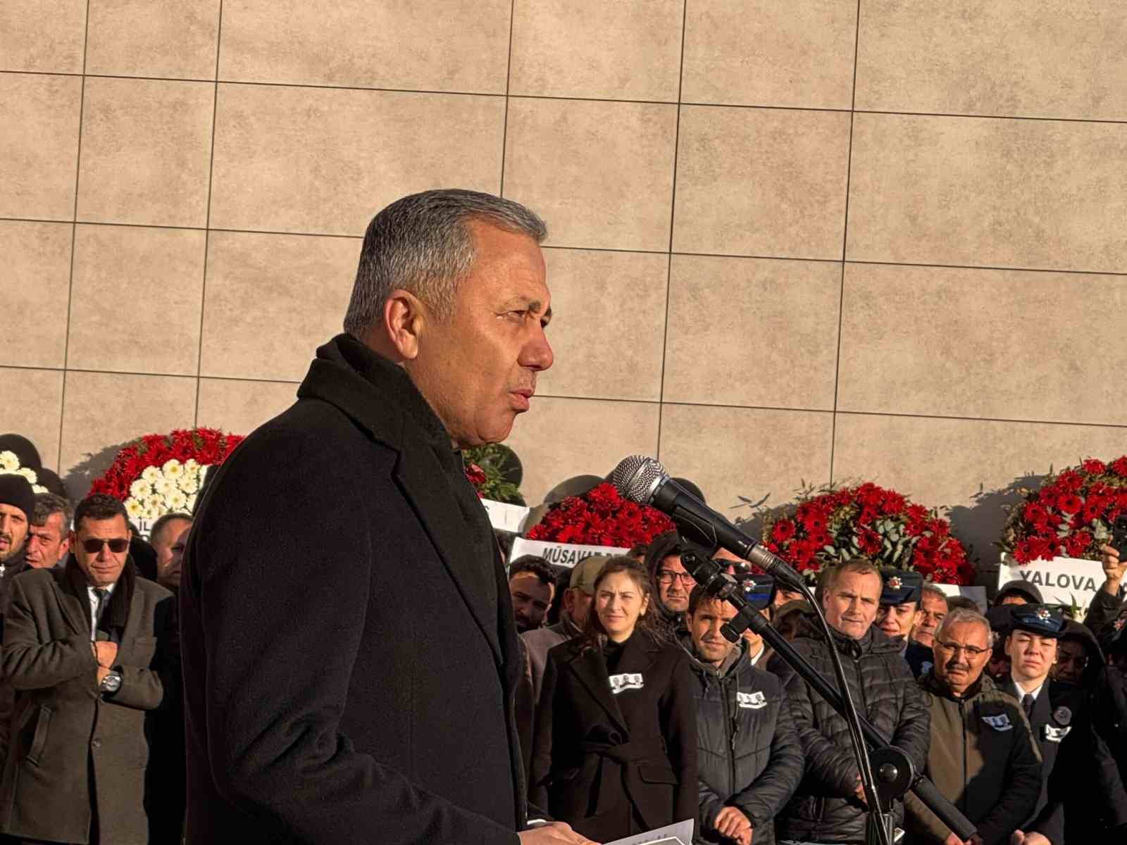 İçişleri Bakanı Ali Yerlikaya: "Kahraman polislerimiz milletimize pusu kuranların tuzaklarını başlarına yıktı"
