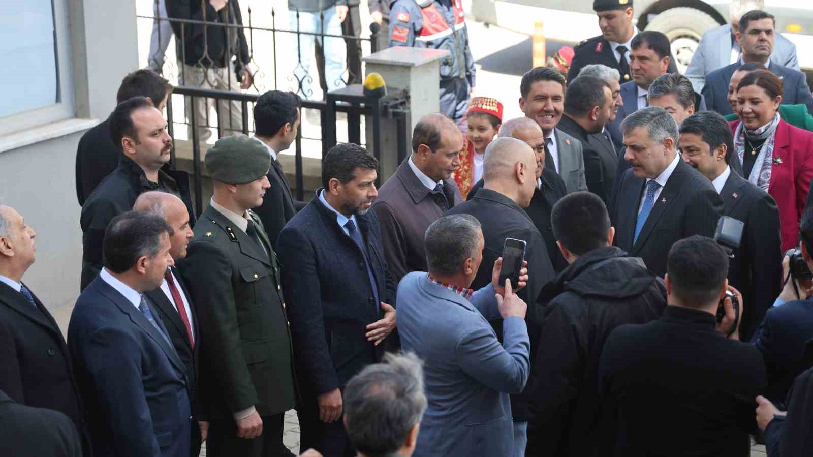 İçişleri Bakanı Çiftçi: "Vatandaşın huzurunu bozan yapılarla mücadele sürecek"
