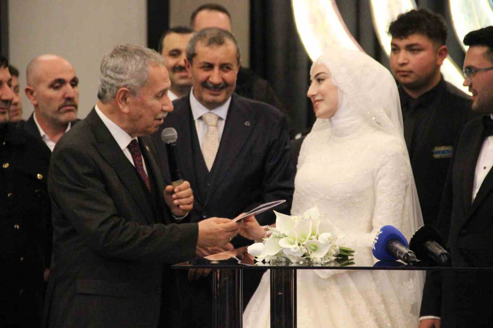 İçişleri Bakanı Mustafa Çiftçi, Çorum’da nikah şahidi oldu
