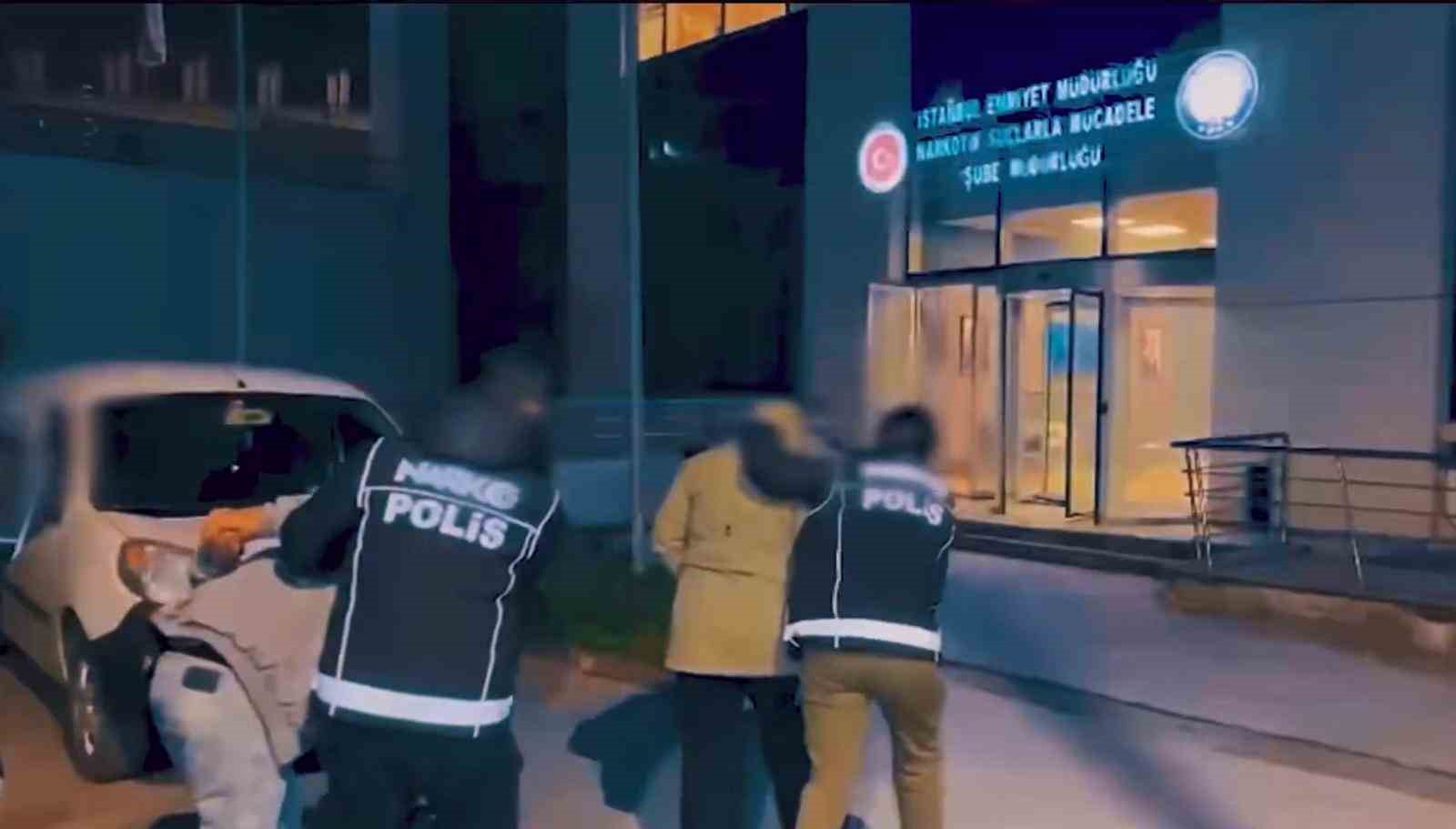 İçişleri Bakanlığı: "75 ilde düzenlenen operasyonlar sonucu, 958 kilo uyuşturucu madde ve 1 milyon 263 bin 58 adet uyuşturucu hap ele geçirildi"
