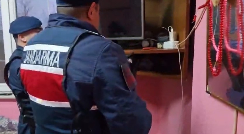 İçişleri Bakanlığı: "Düzenlenen operasyonlarda 394 milyon lira hesap hareketi bulunan 65 şüpheli yakalandı"
