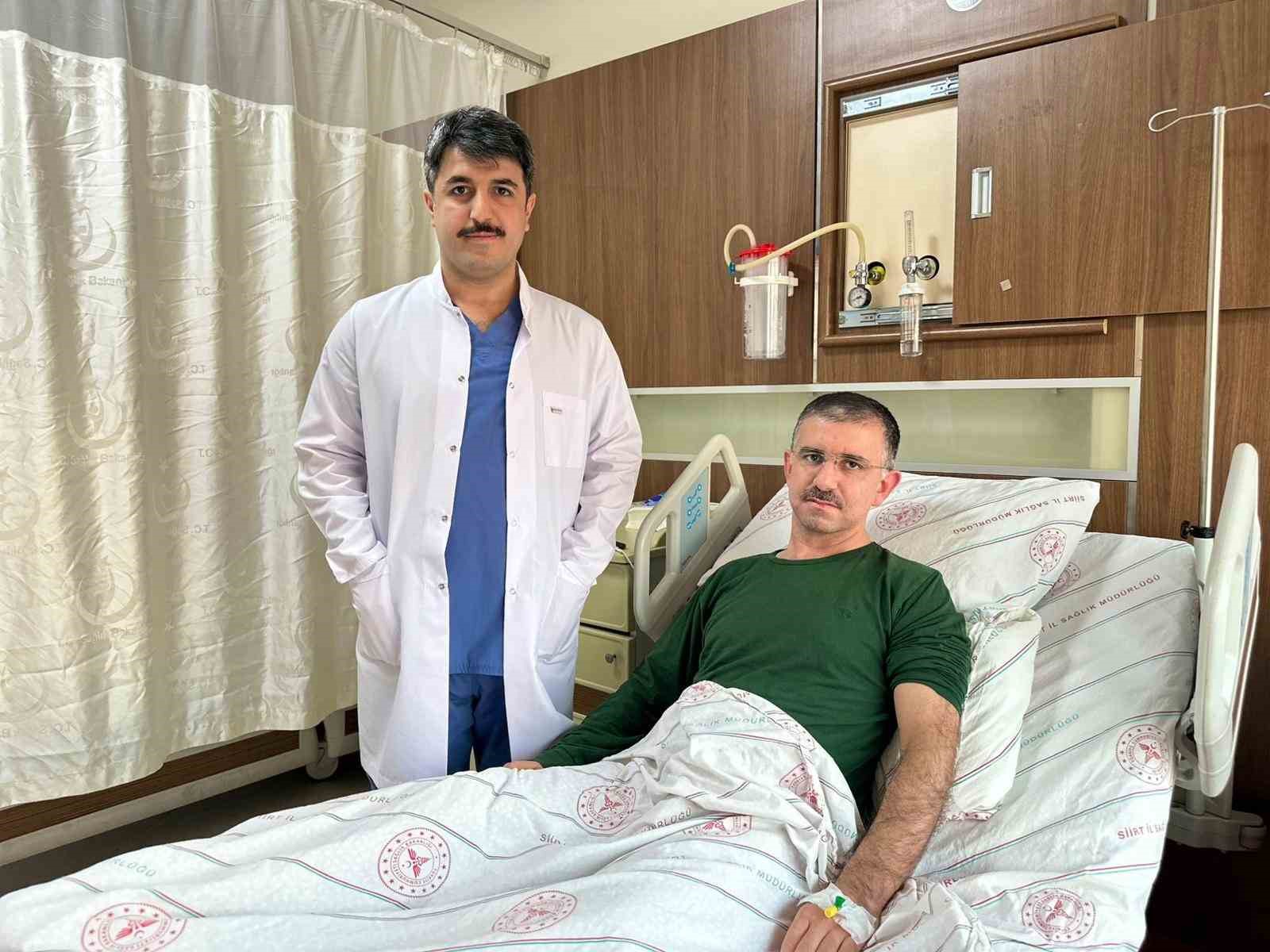 İdrar yanması şikayetiyle geldi geyik boynuzu taşı ameliyatı oldu
İdrar yanması şikayetiyle geldi geyik boynuzu taşı ameliyatı oldu
