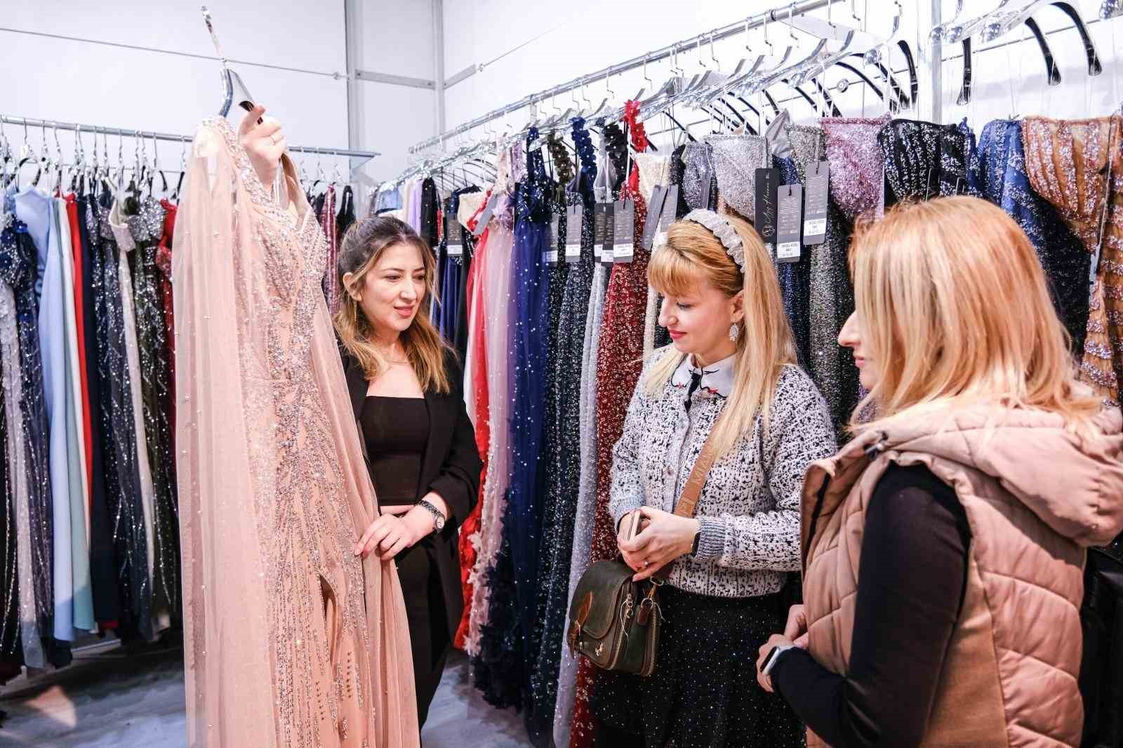 IF Wedding Fashion İzmir’de moda rüzgarı esmeye devam ediyor
IF Wedding Fashion İzmir’de moda rüzgarı esmeye devam ediyor