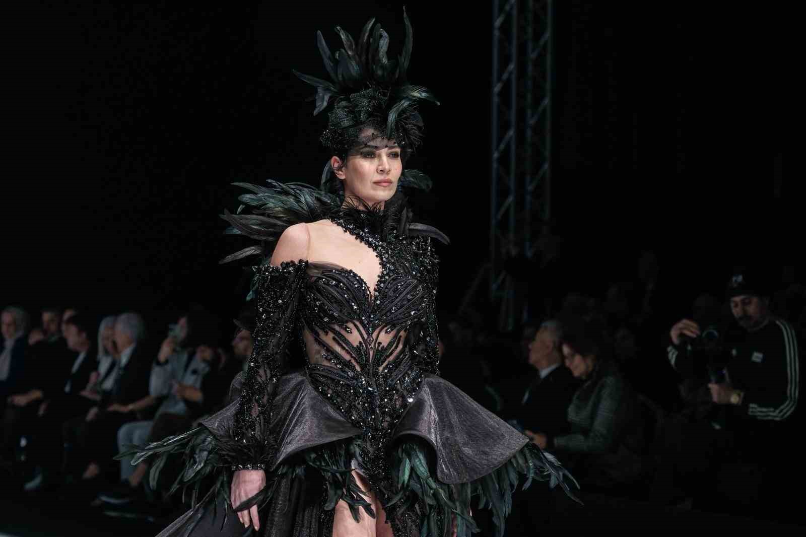 IF Wedding Fashion İzmir’de moda rüzgarı esmeye devam ediyor
IF Wedding Fashion İzmir’de moda rüzgarı esmeye devam ediyor