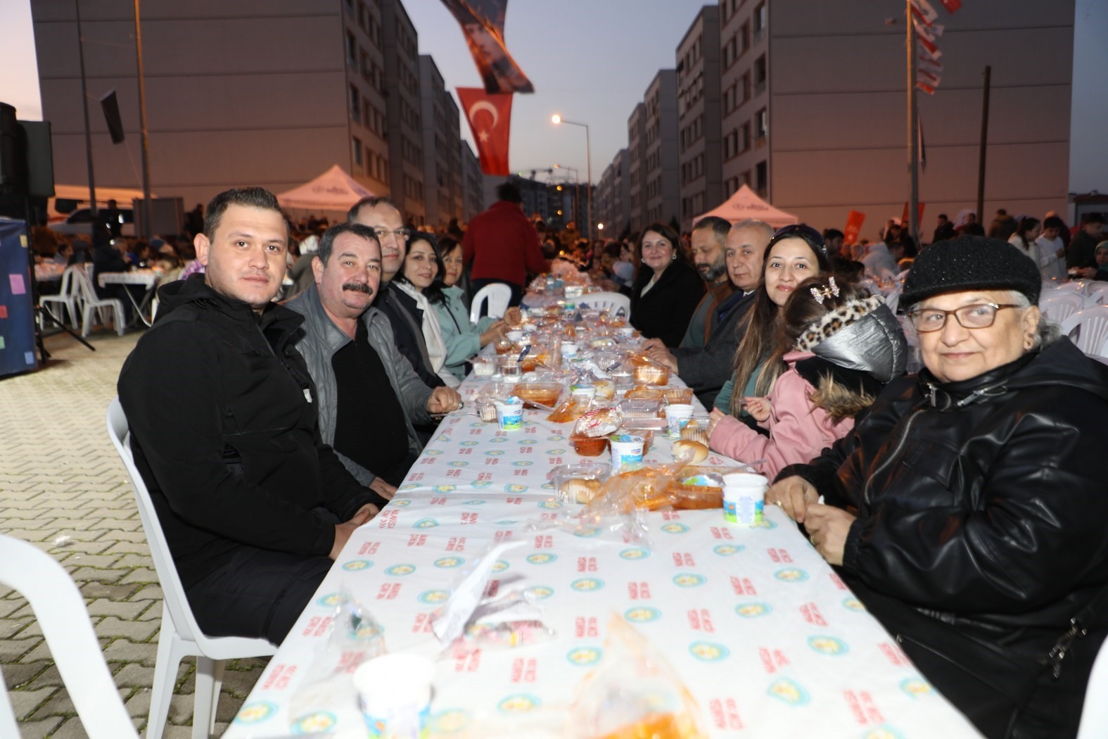 İftar sofrası Akgedik’te kuruldu
