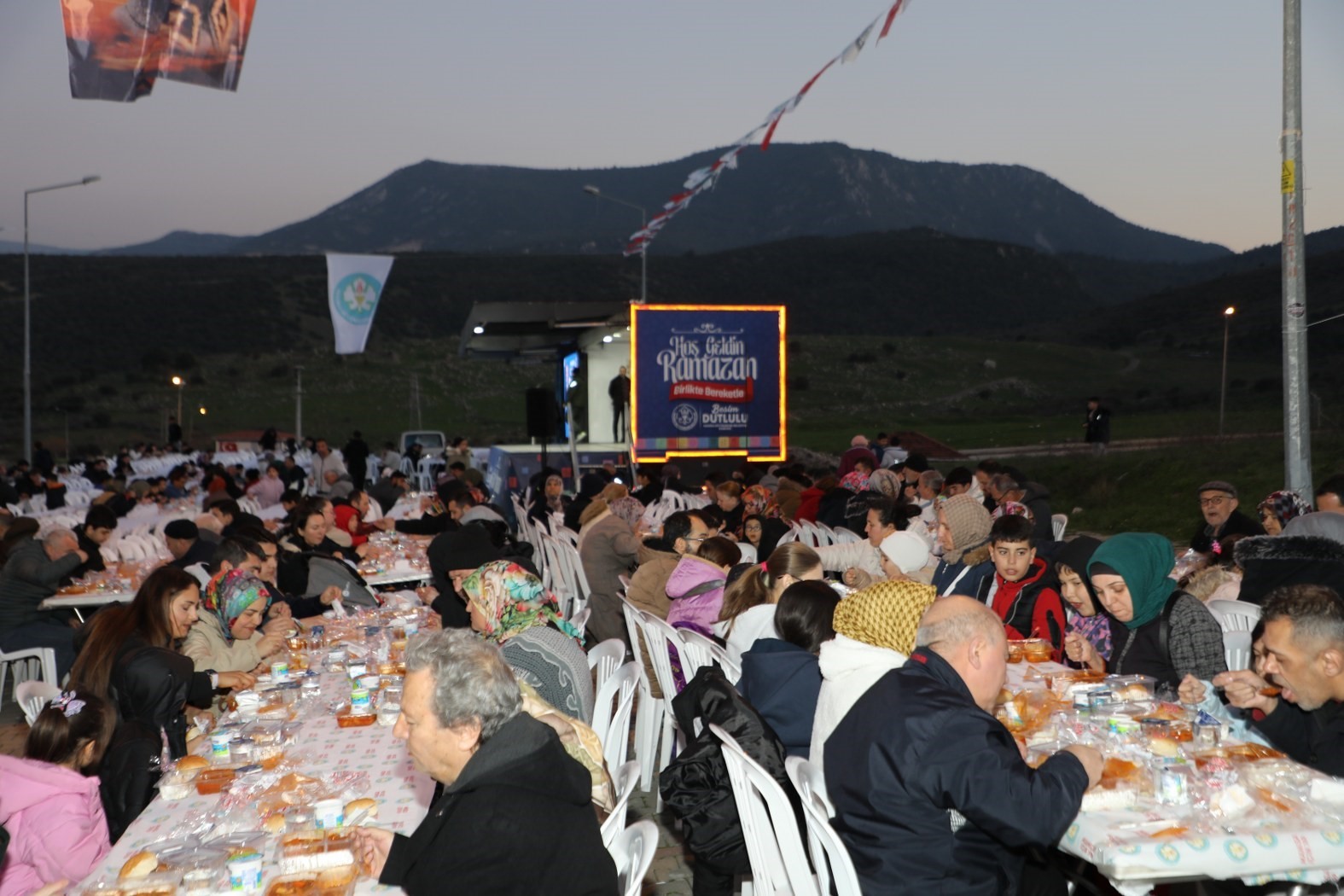 İftar sofrası Akgedik’te kuruldu
