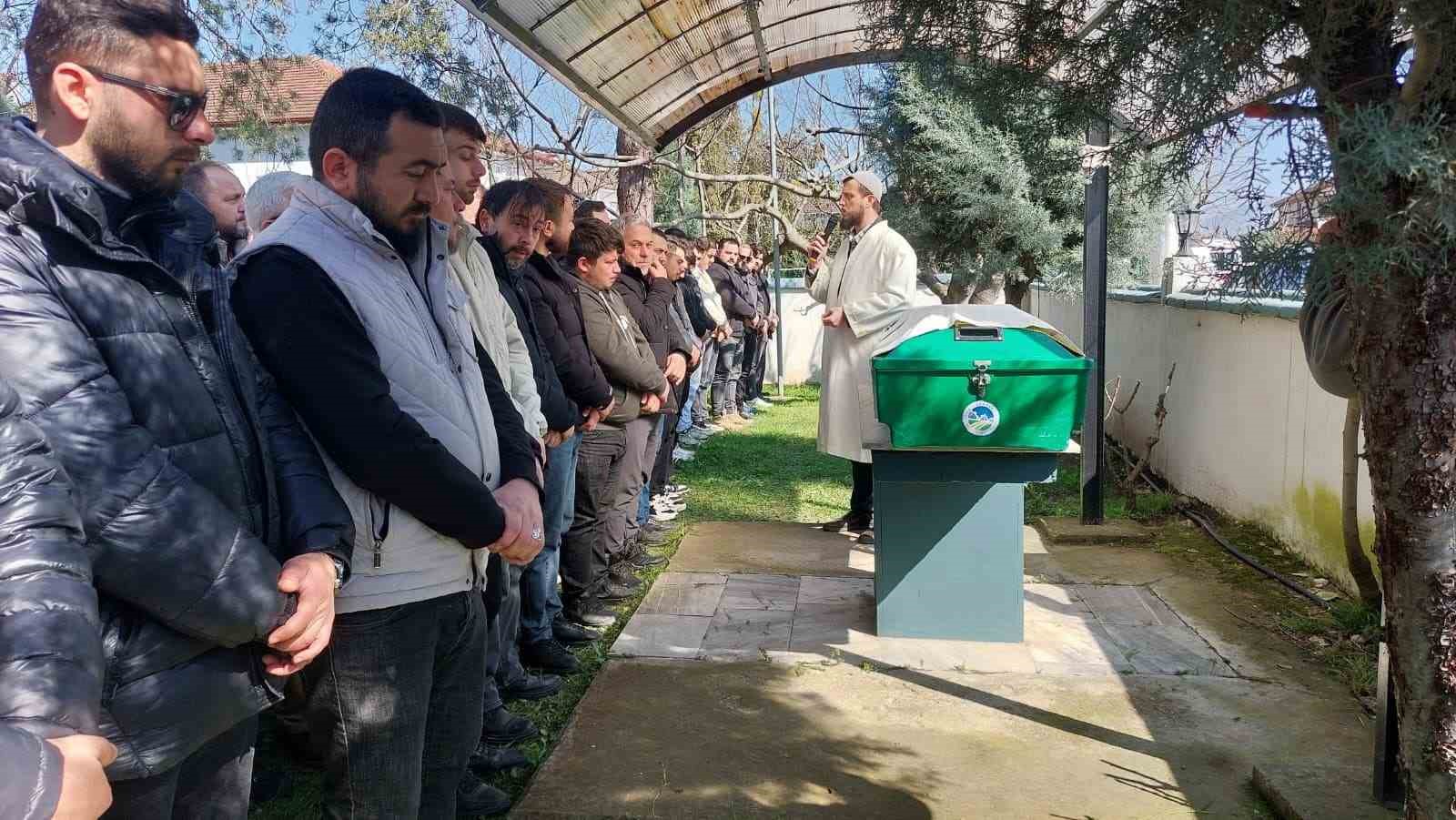 İftar vakti kazada hayatını kaybeden genç son yolculuğuna uğurlandı
