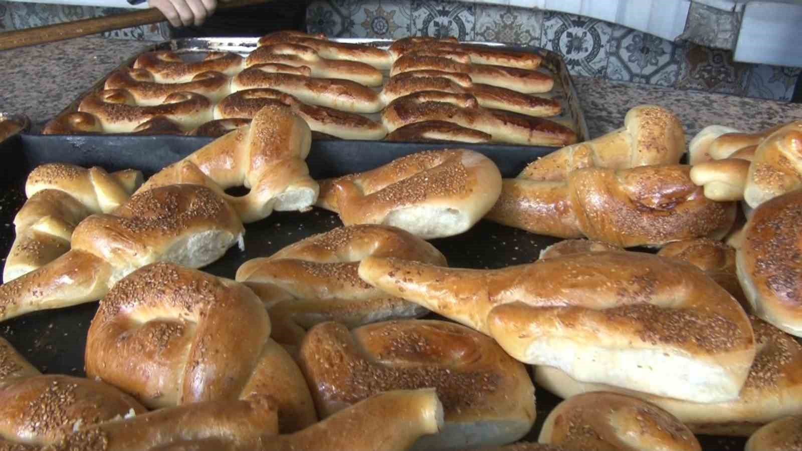 İftariyelik tabanca, kama, kılıç ve testiler çocukların gözdesi oldu
