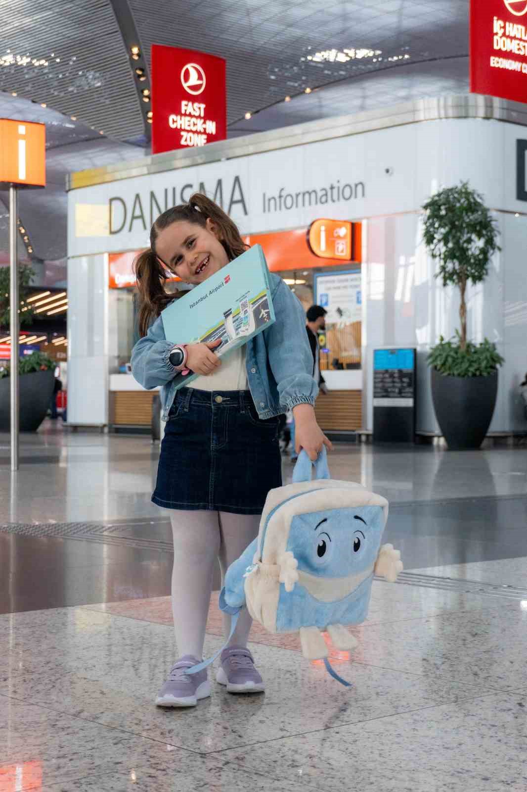 İGA İstanbul Havalimanı 23 Nisan’da çocukları hediyelerle karşılıyor
