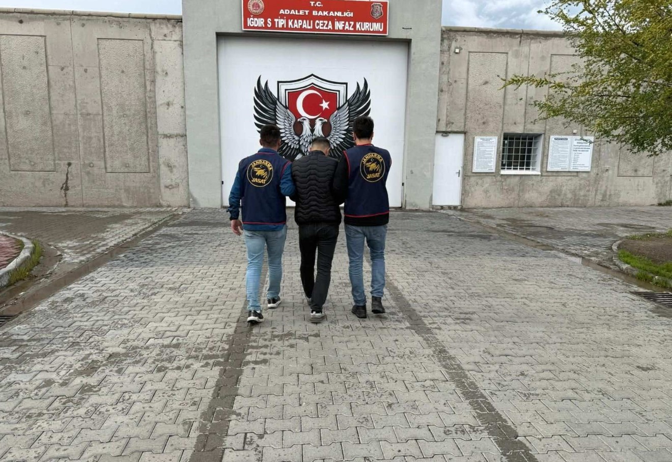 Iğdır’da 11 yıl 1 ay hapis cezası bulunan şahıs yakalandı
