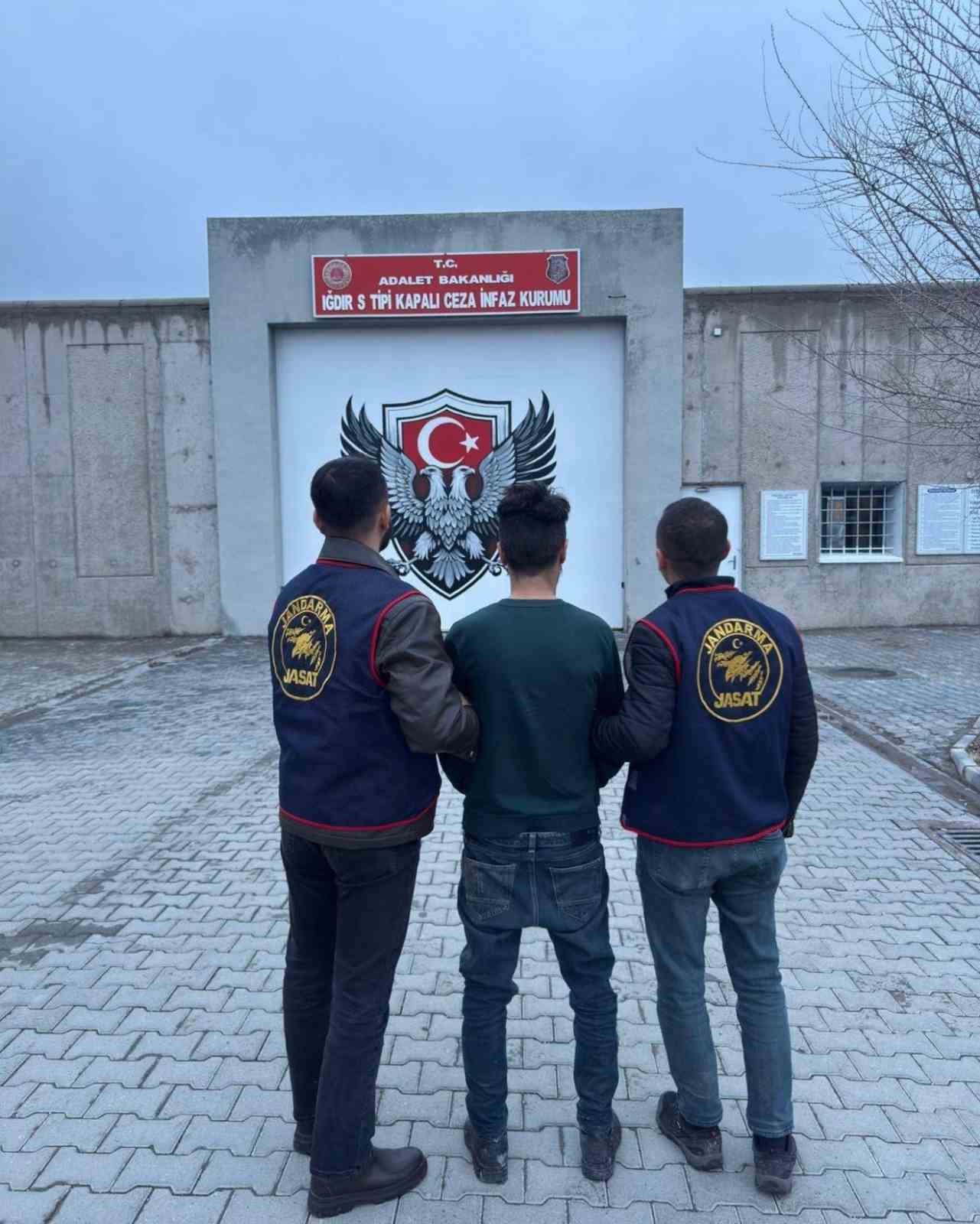 Iğdır’da 14 yıl hapis cezası bulunan şahıs yakalandı
