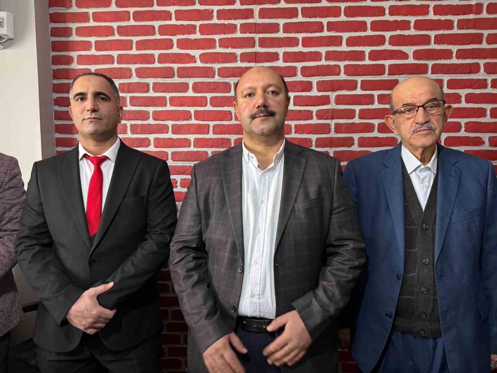 Iğdır’da aşiret liderleri ve kanaat önderlerinden ortak basın açıklaması: "Toplumumuzun ihtiyatlı ve sükûnetli olması elzemdir"
