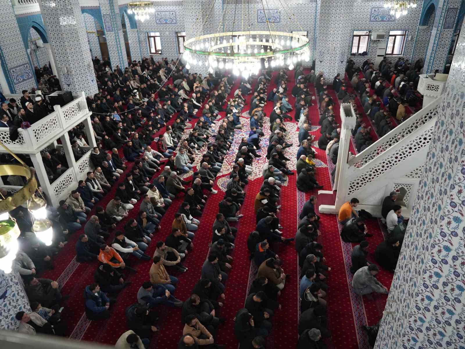 Iğdır’da bayram namazı kılındı
