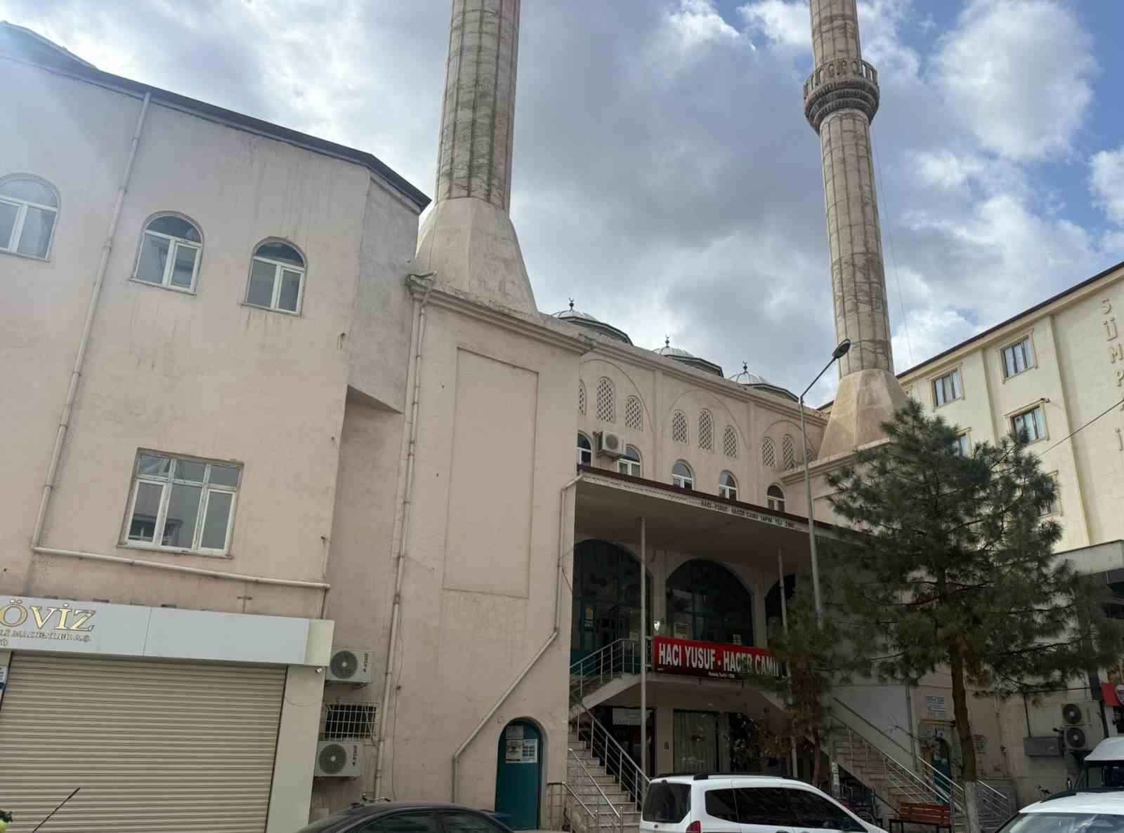 Iğdır’da Caferi camilerinde Hamaney ve hayatını kaybedenler için dualar okundu
