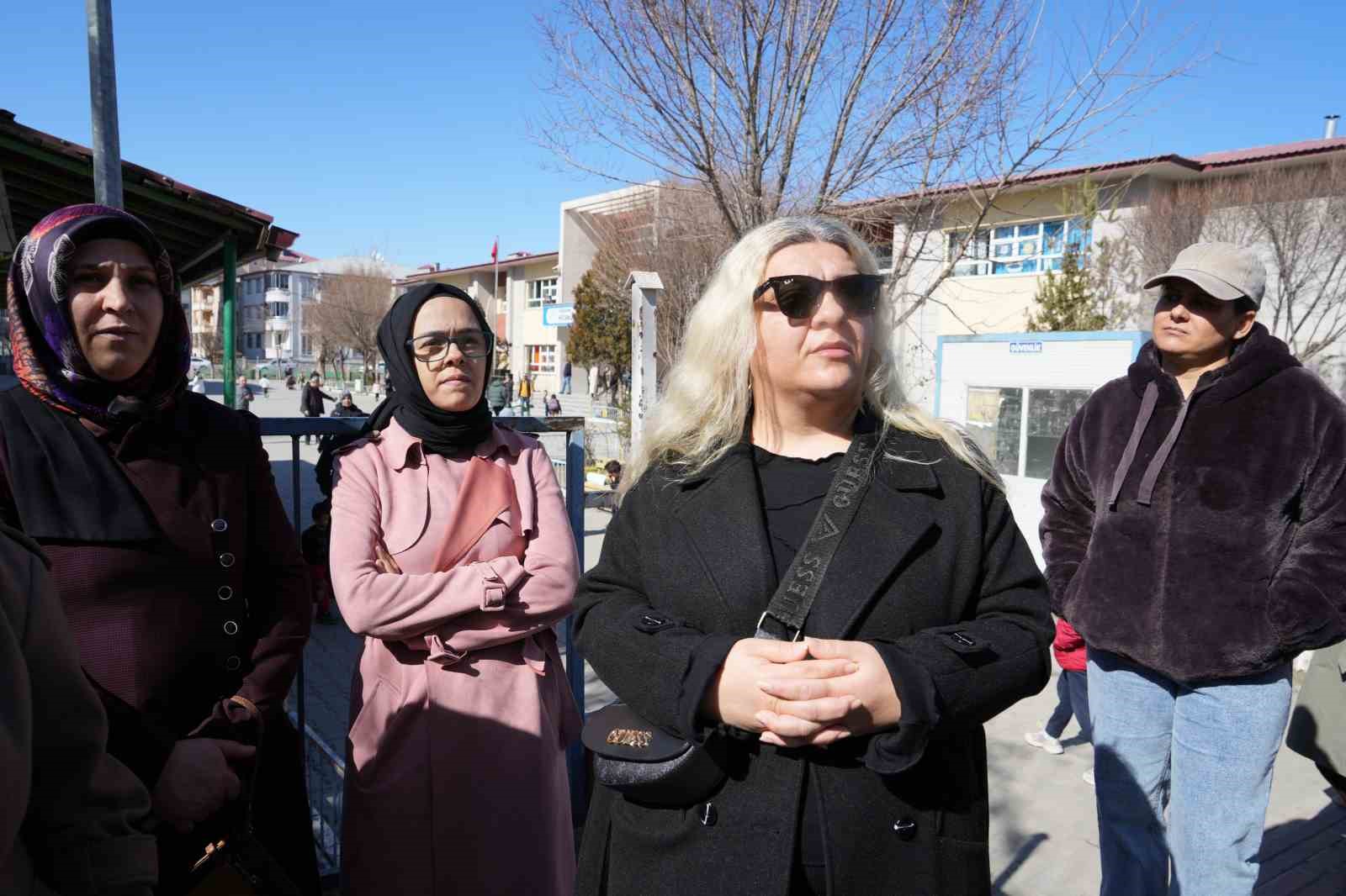 Iğdır’da ilkokulda veli krizi: 26 aile çocuklarını okula göndermek istemiyor

