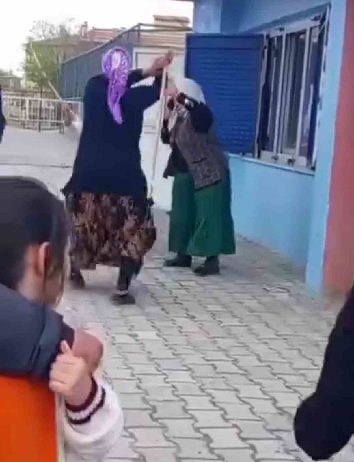 Iğdır’da okul bahçesinde kavga
