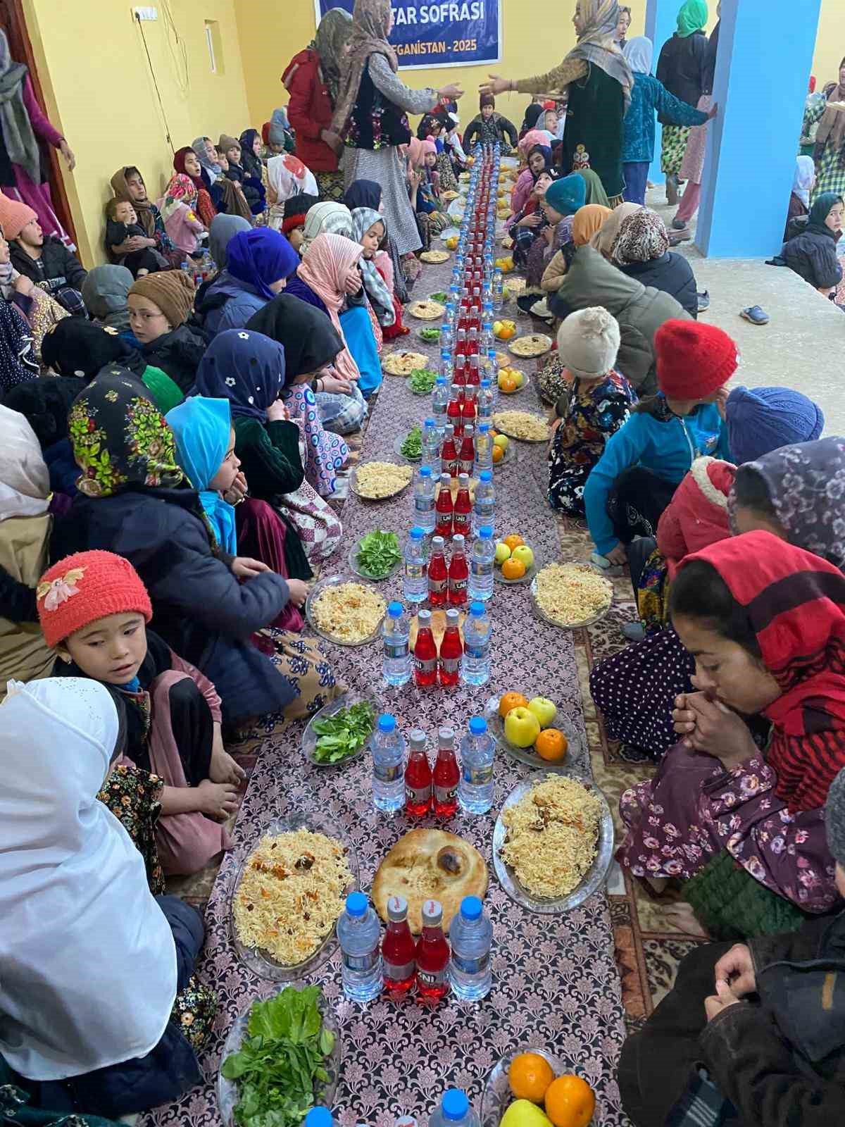İhlas Vakfı Ramazan ayında yurt içi ve yurt dışı yardım faaliyetlerini sürdürüyor
İhlas Vakfı Ramazan ayında yurt içi ve yurt dışı yardım faaliyetlerini sürdürüyor