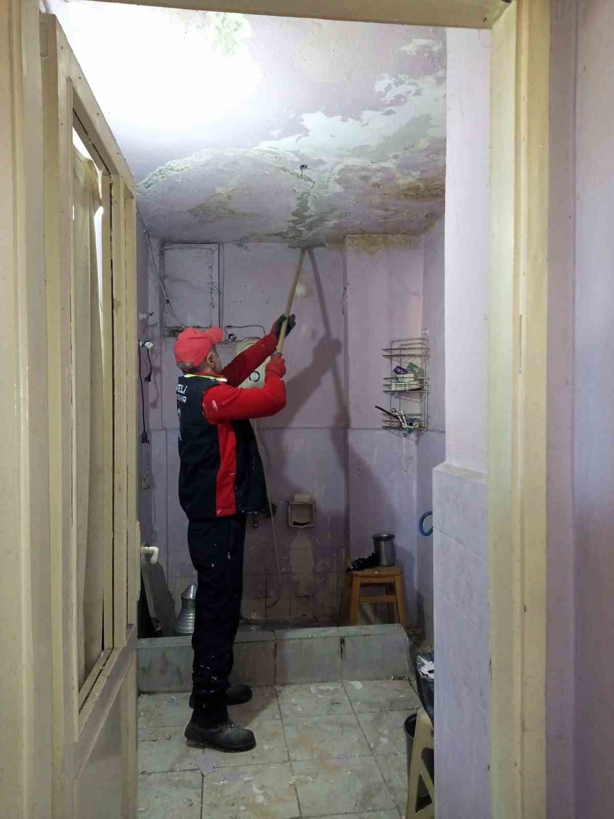 İhtiyaç sahiplerinin evlerine bakım ve onarım müdahalesi
