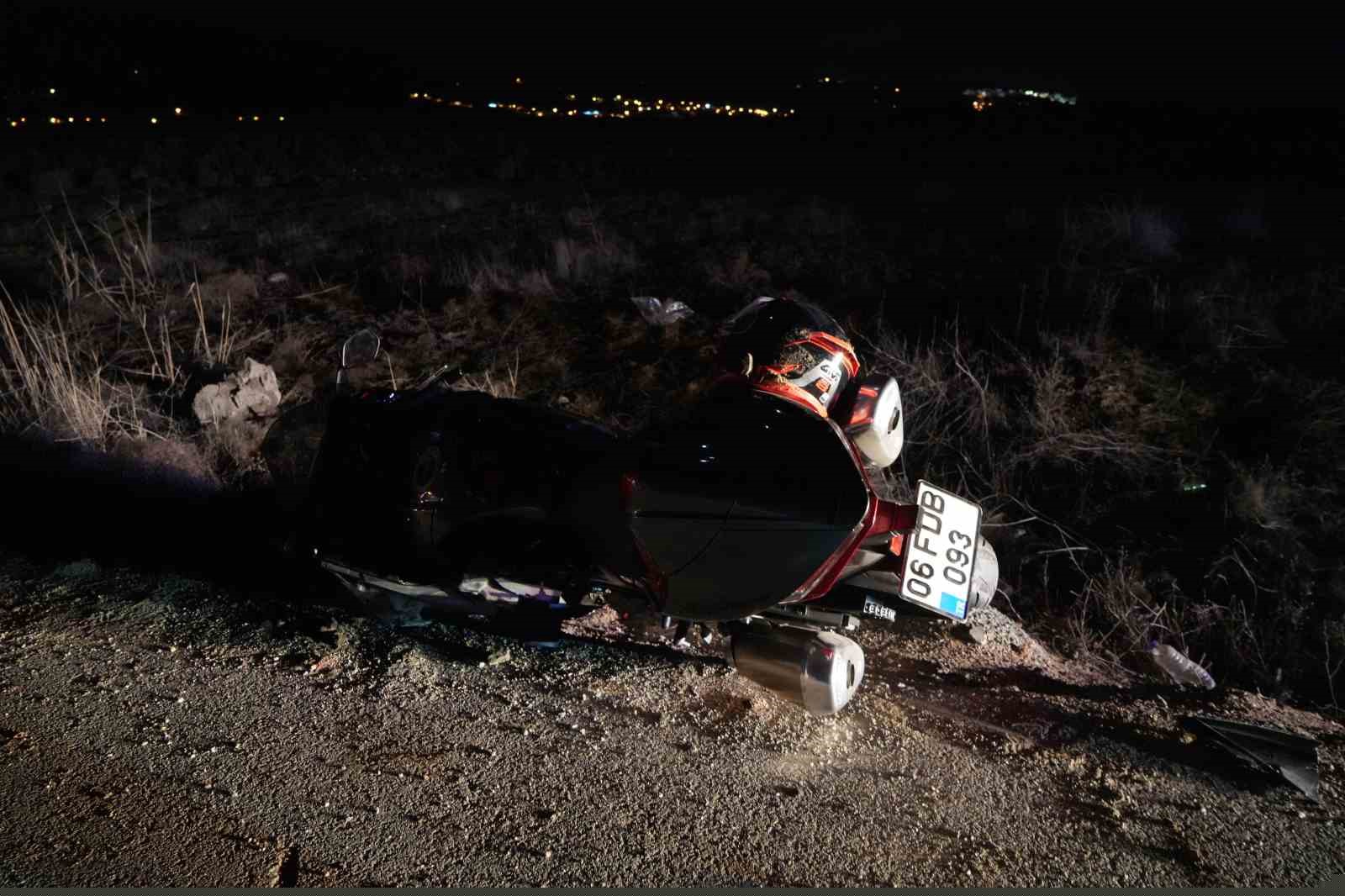 İki motosiklet çarpıştı: Dayı-yeğen yaralandı
