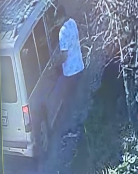 İkiz plakalarla ilçeleri gezip evlerden hırsızlık yaptılar, 11’incisinde yakayı ele verdiler
