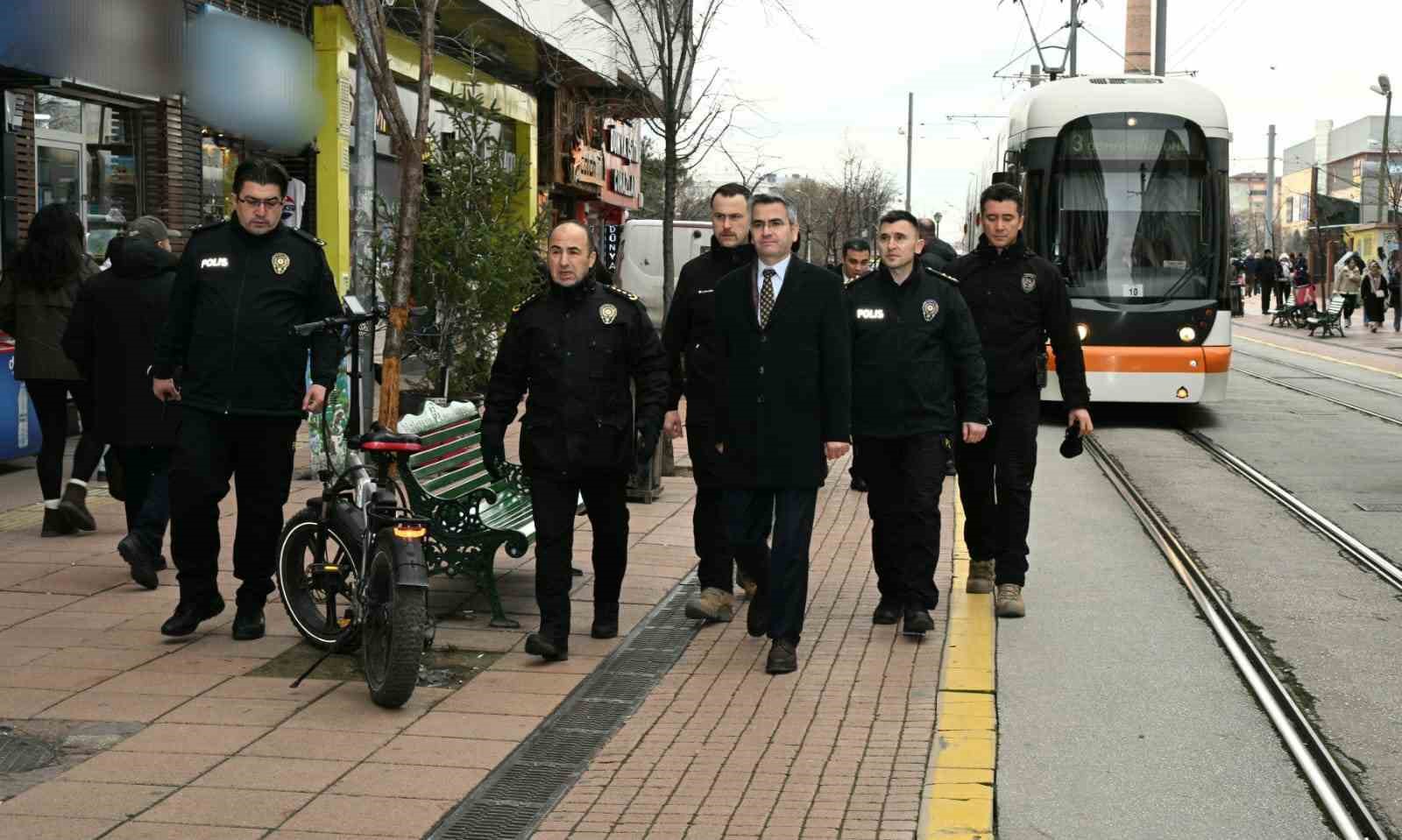 İl Emniyet Müdürü Yılmaz, yılbaşı tedbirlerini denetledi
