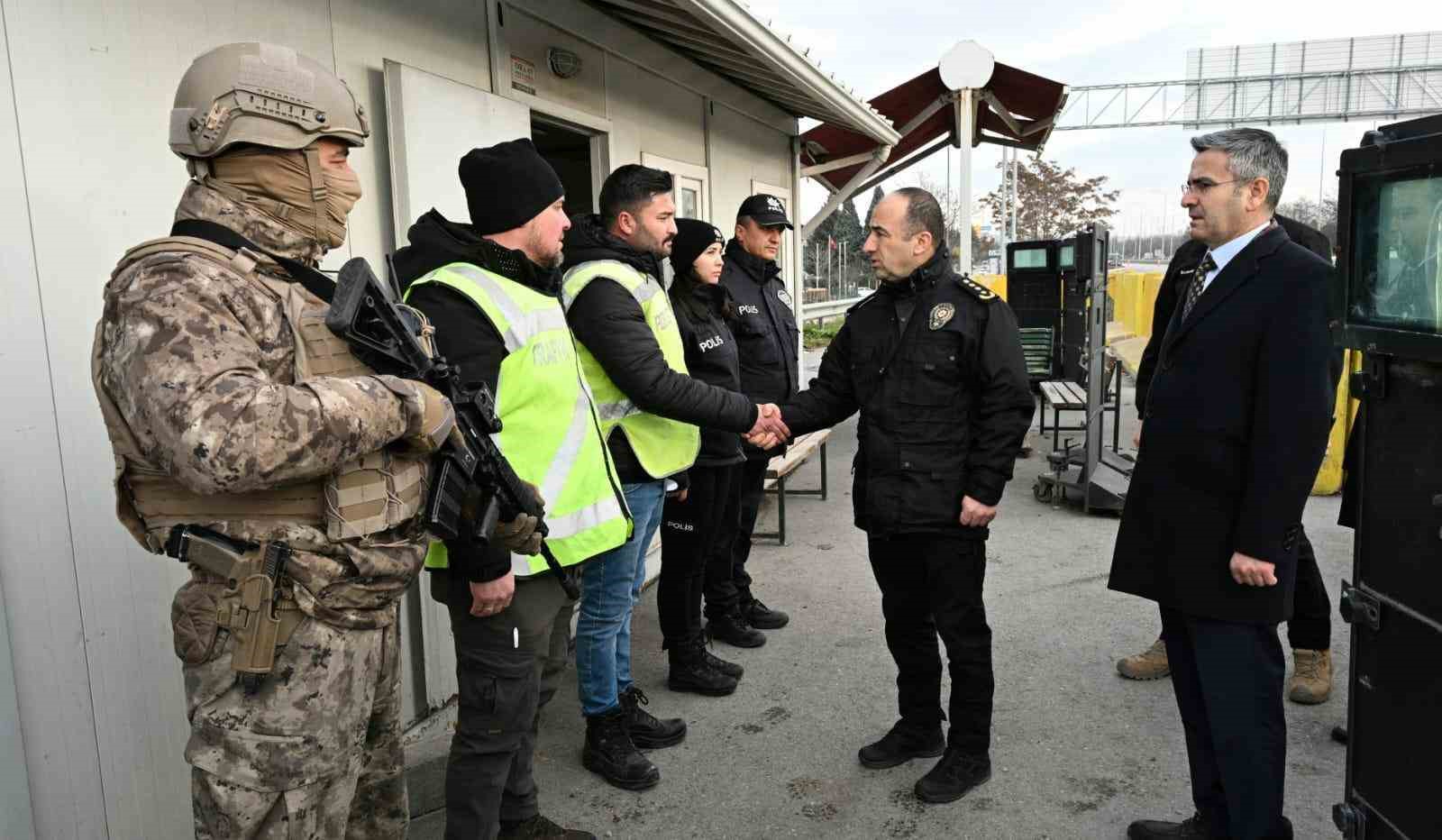 İl Emniyet Müdürü Yılmaz, yılbaşı tedbirlerini denetledi
