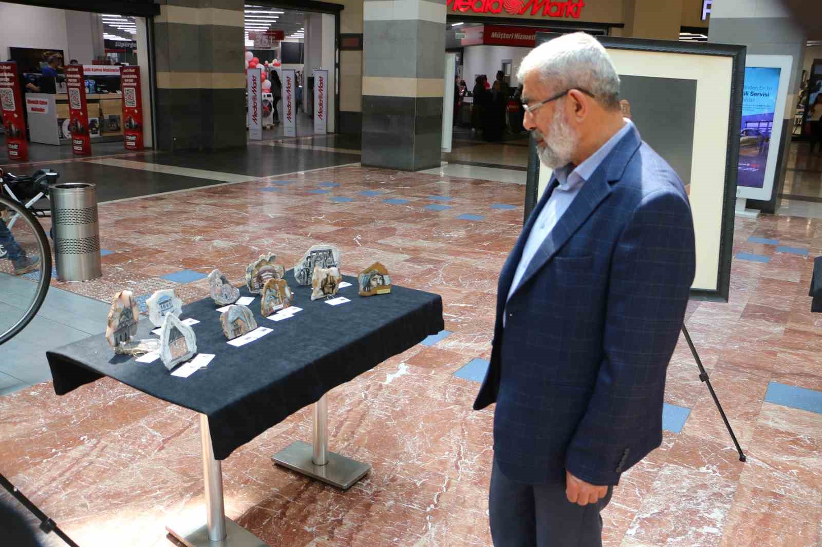 "İl İl Türkiye Sergisi" Diyarbakır’da sanatseverlerle buluştu
